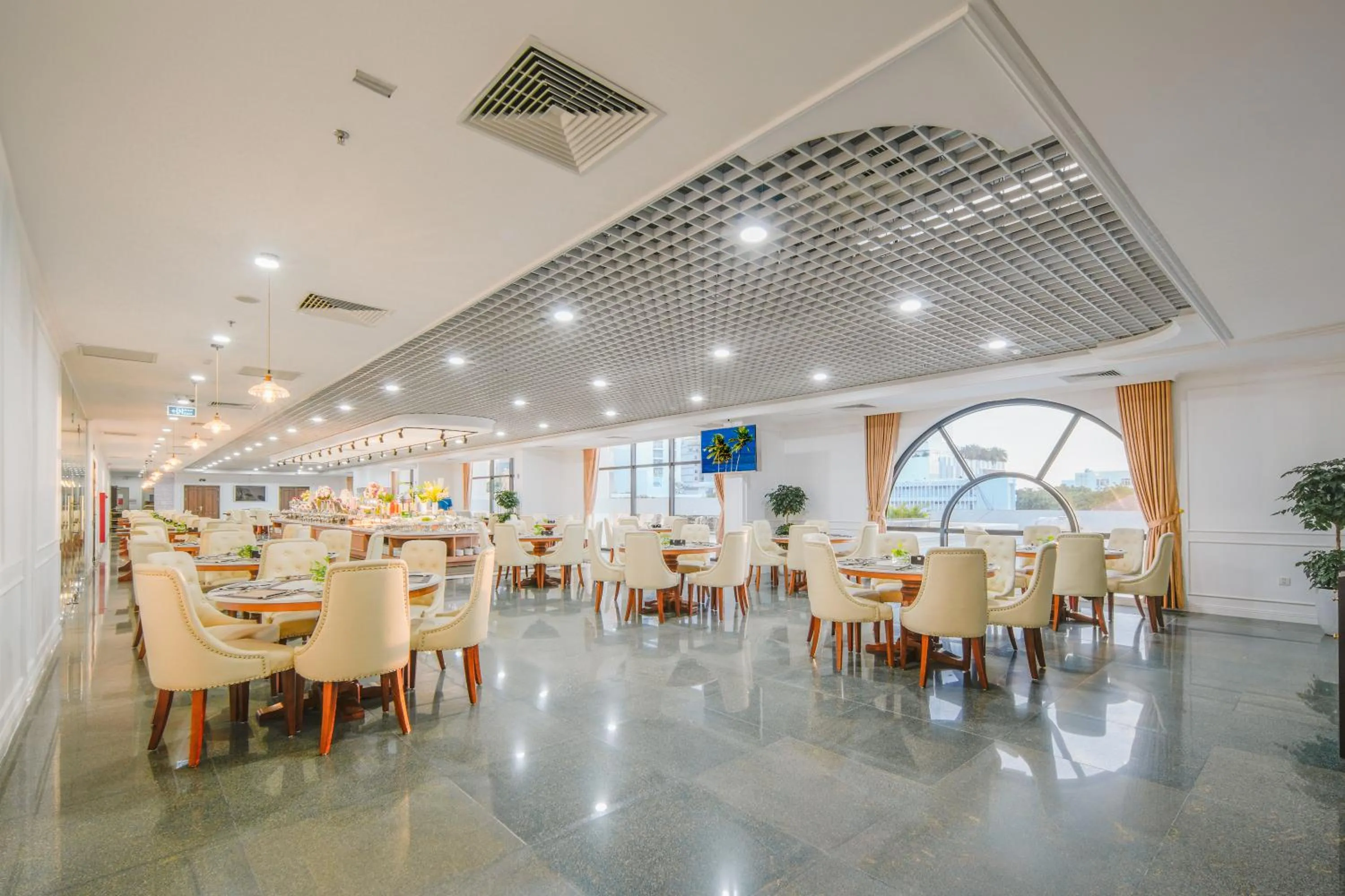 Restaurant/places to eat in Sea Soul Hotel