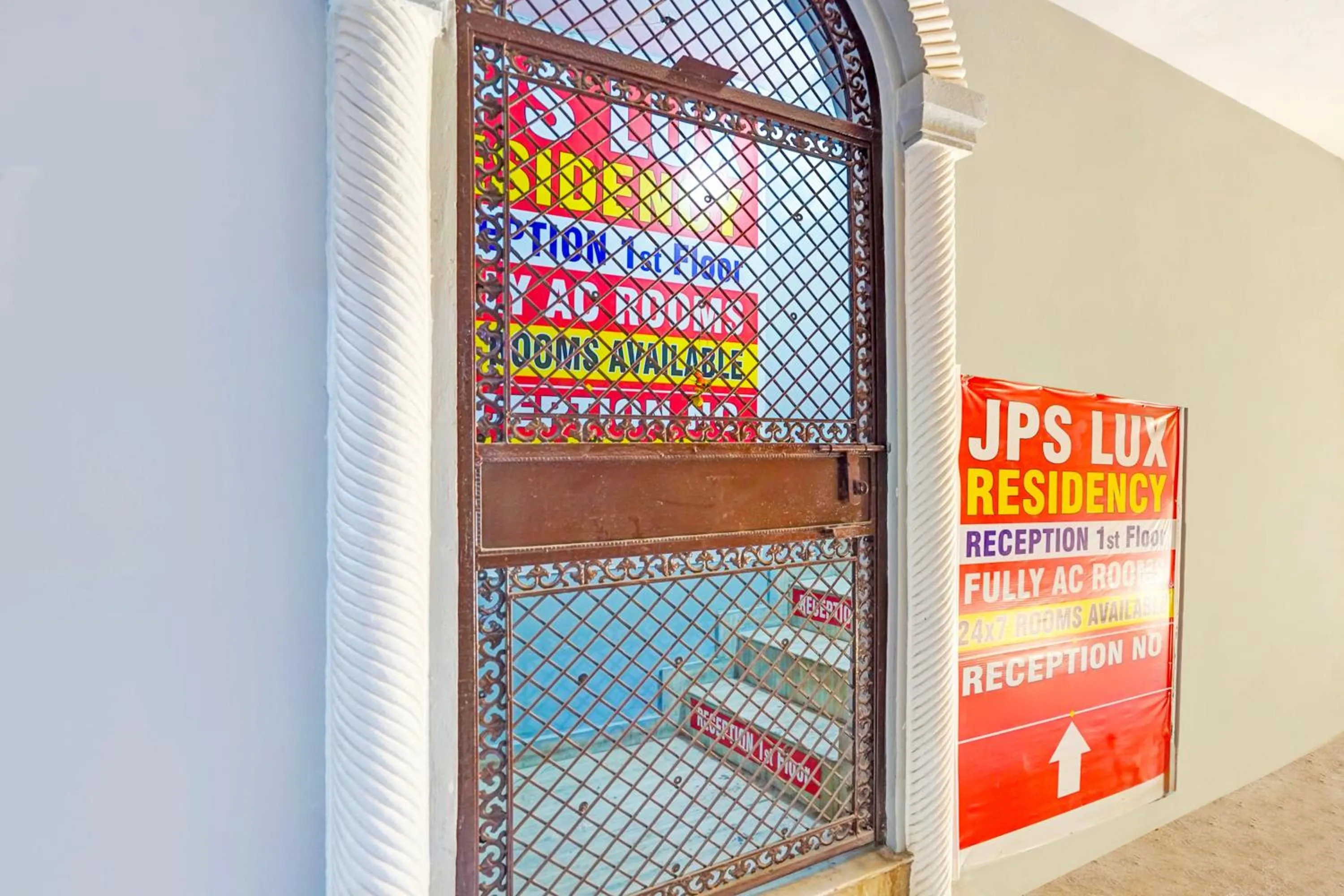 Facade/entrance in Super Hotel O JPS Lux