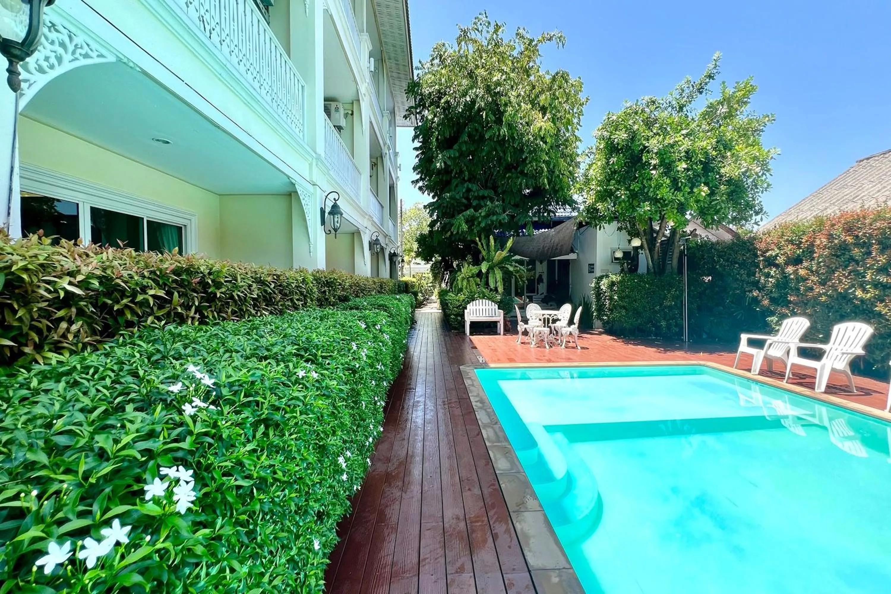 Swimming pool in Phuhunsa Boutique Hotel