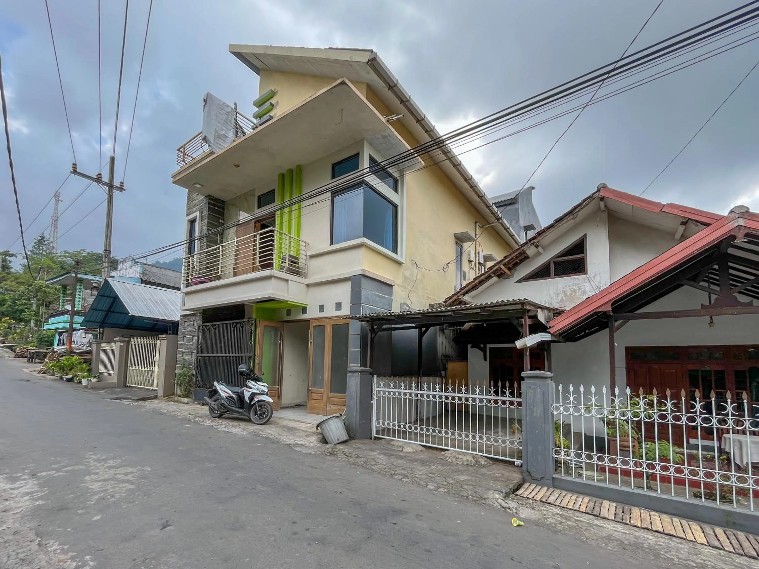 Property building in Rumah Bromo RedPartner