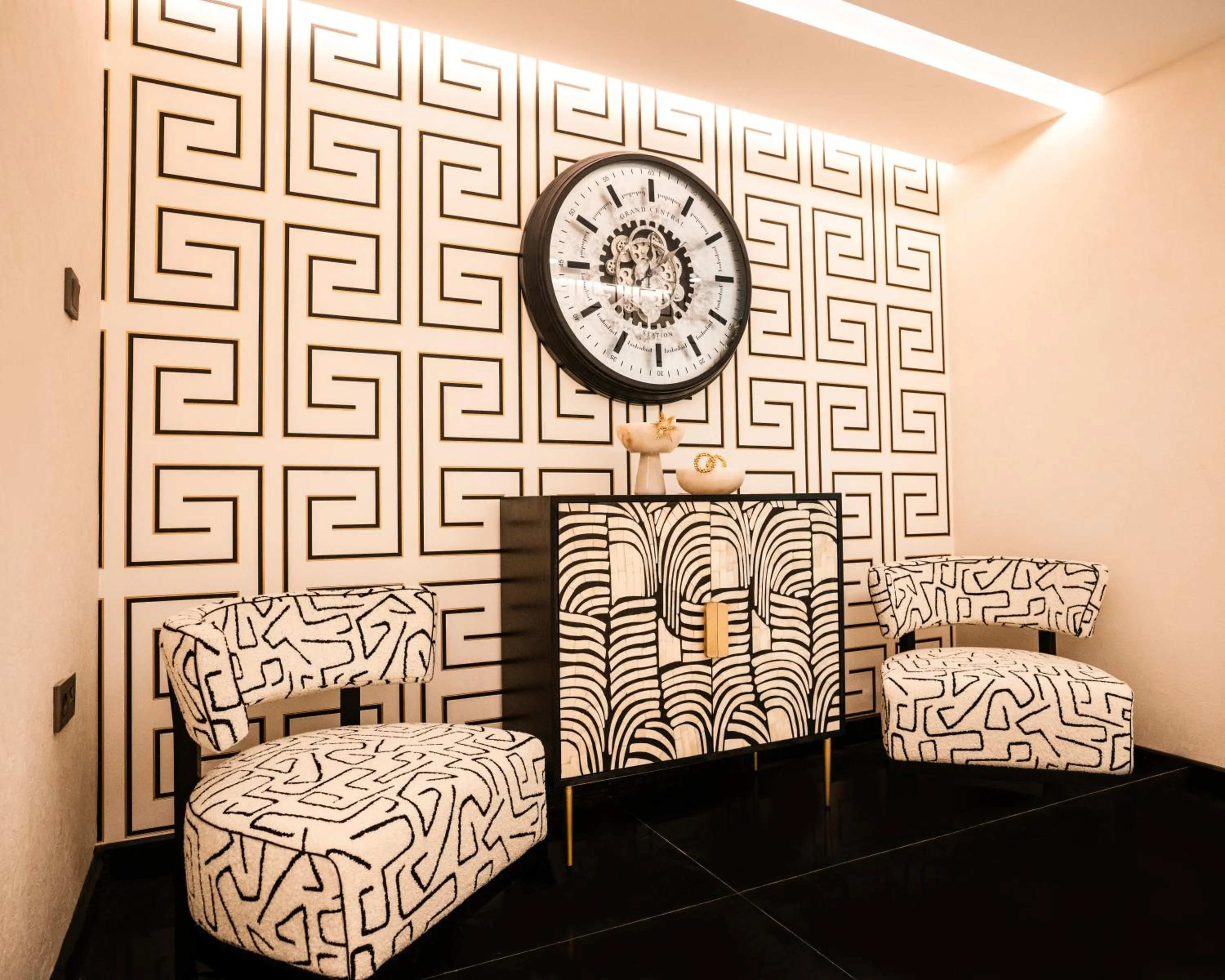 Living room, Bed in Sile Gonen Hotel