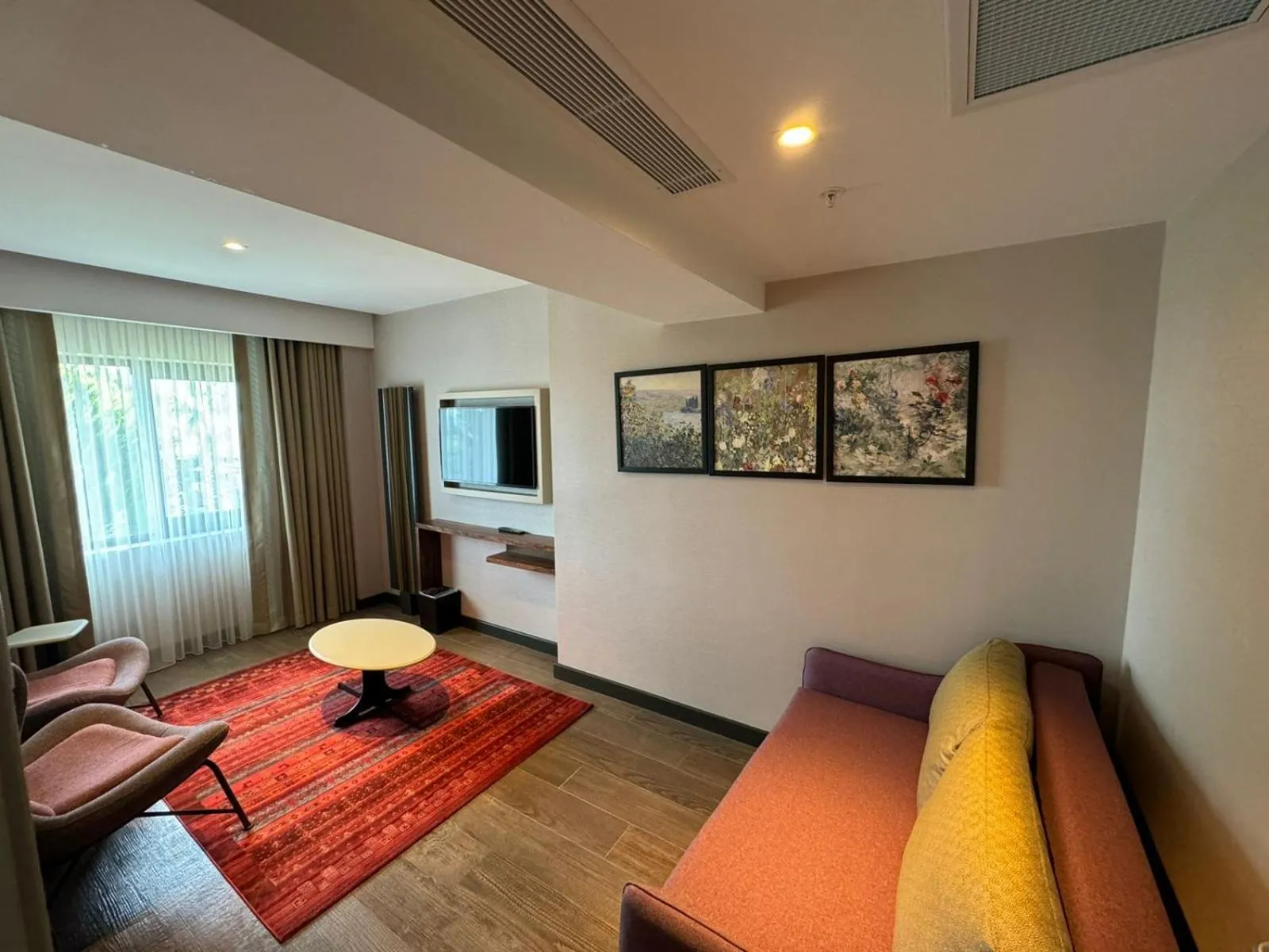 Seating area in Sile Gonen Hotel