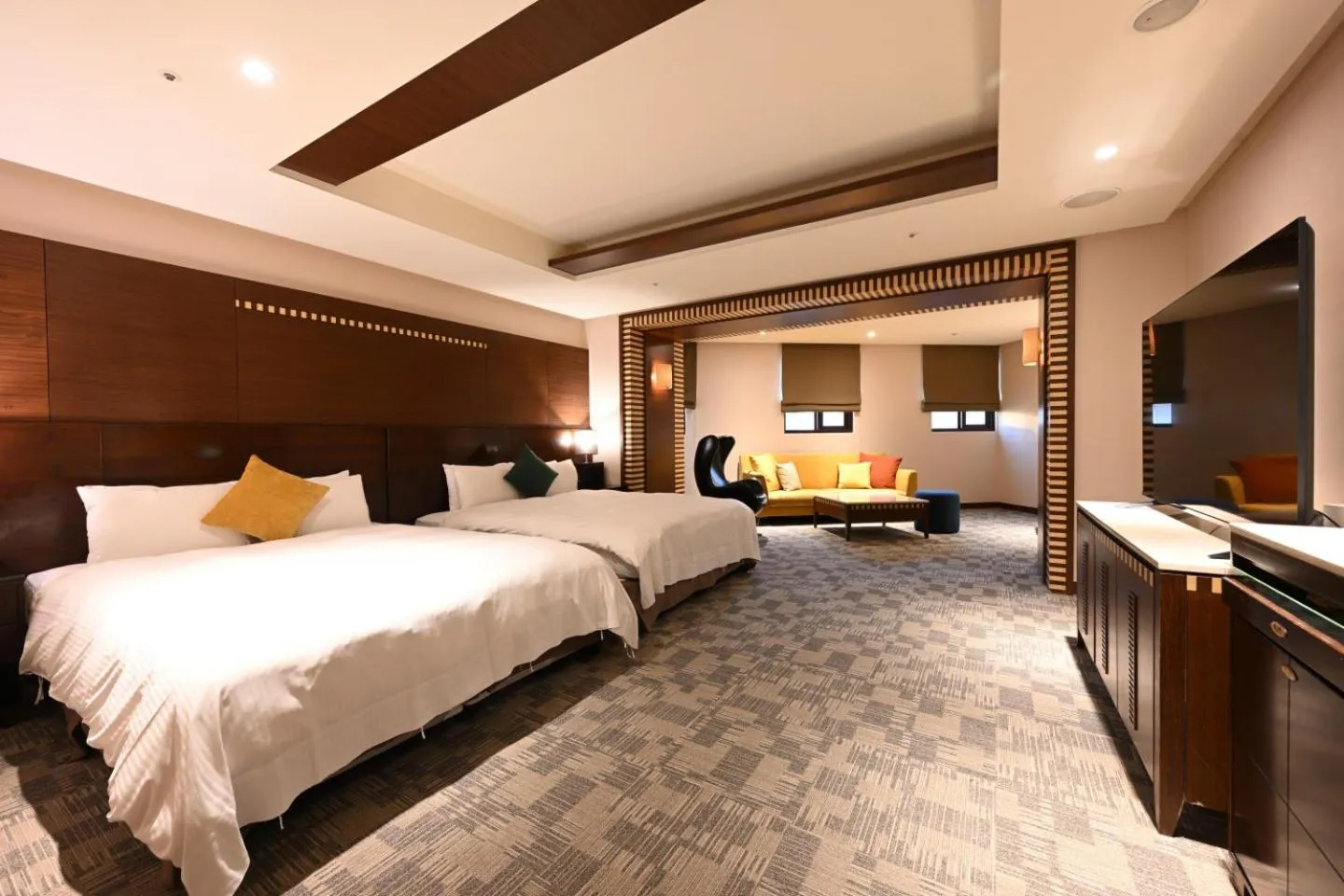 Photo of the whole room, Bed in Via Hotel Breeze