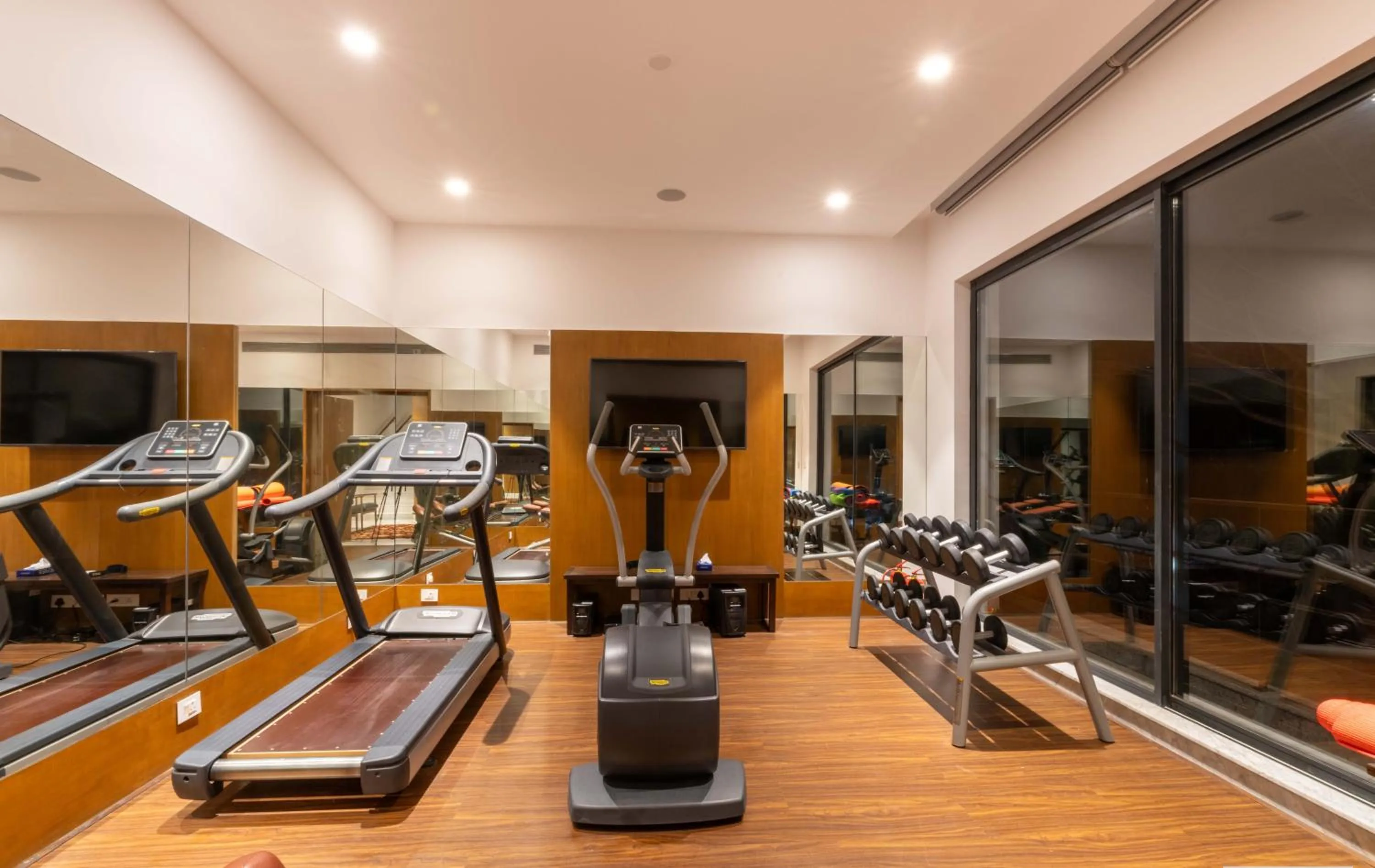 Fitness centre/facilities in Amorzito by Solitaire Stays