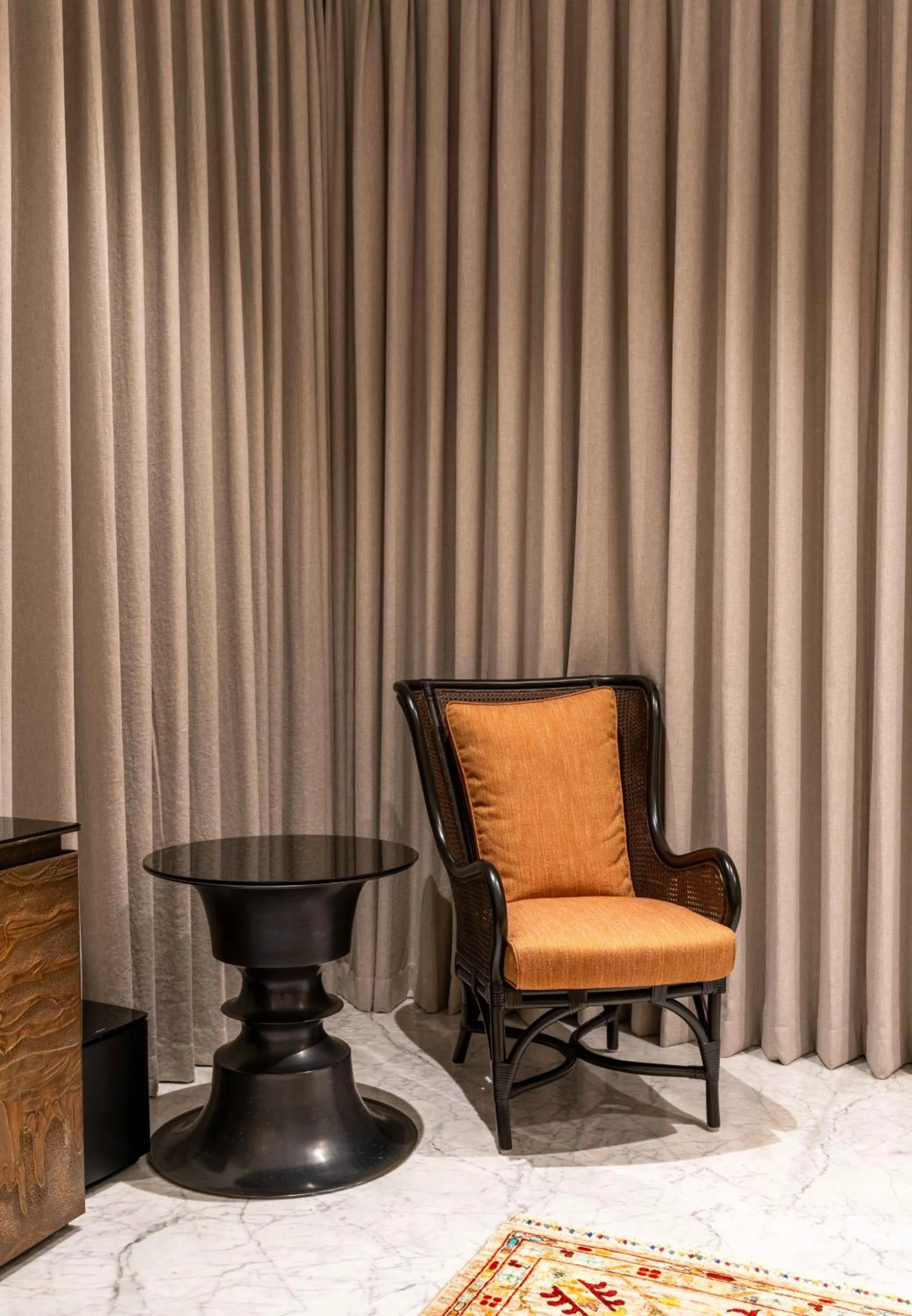 Decorative detail in Amorzito by Solitaire Stays