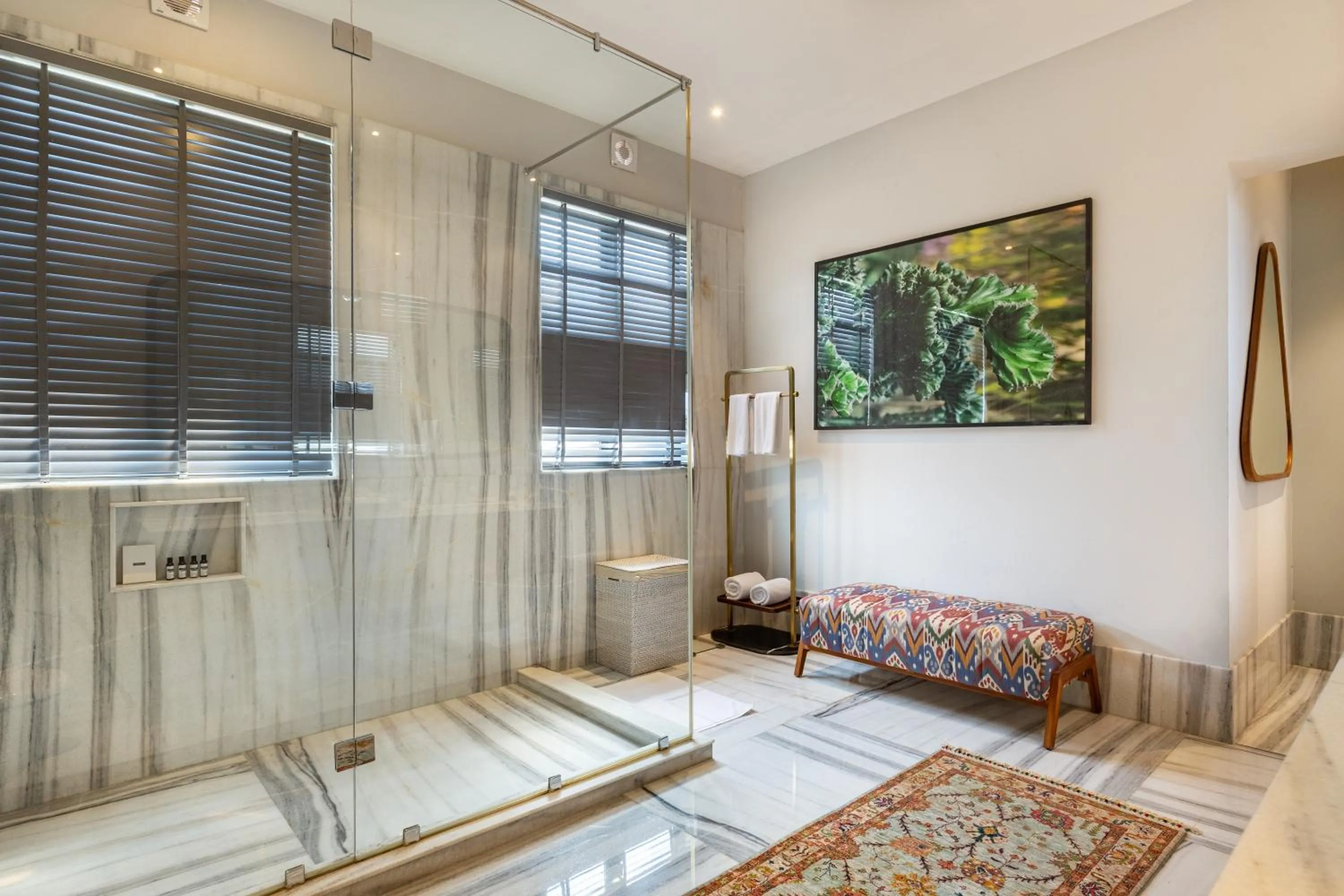 Bathroom, Bed in Amorzito by Solitaire Stays