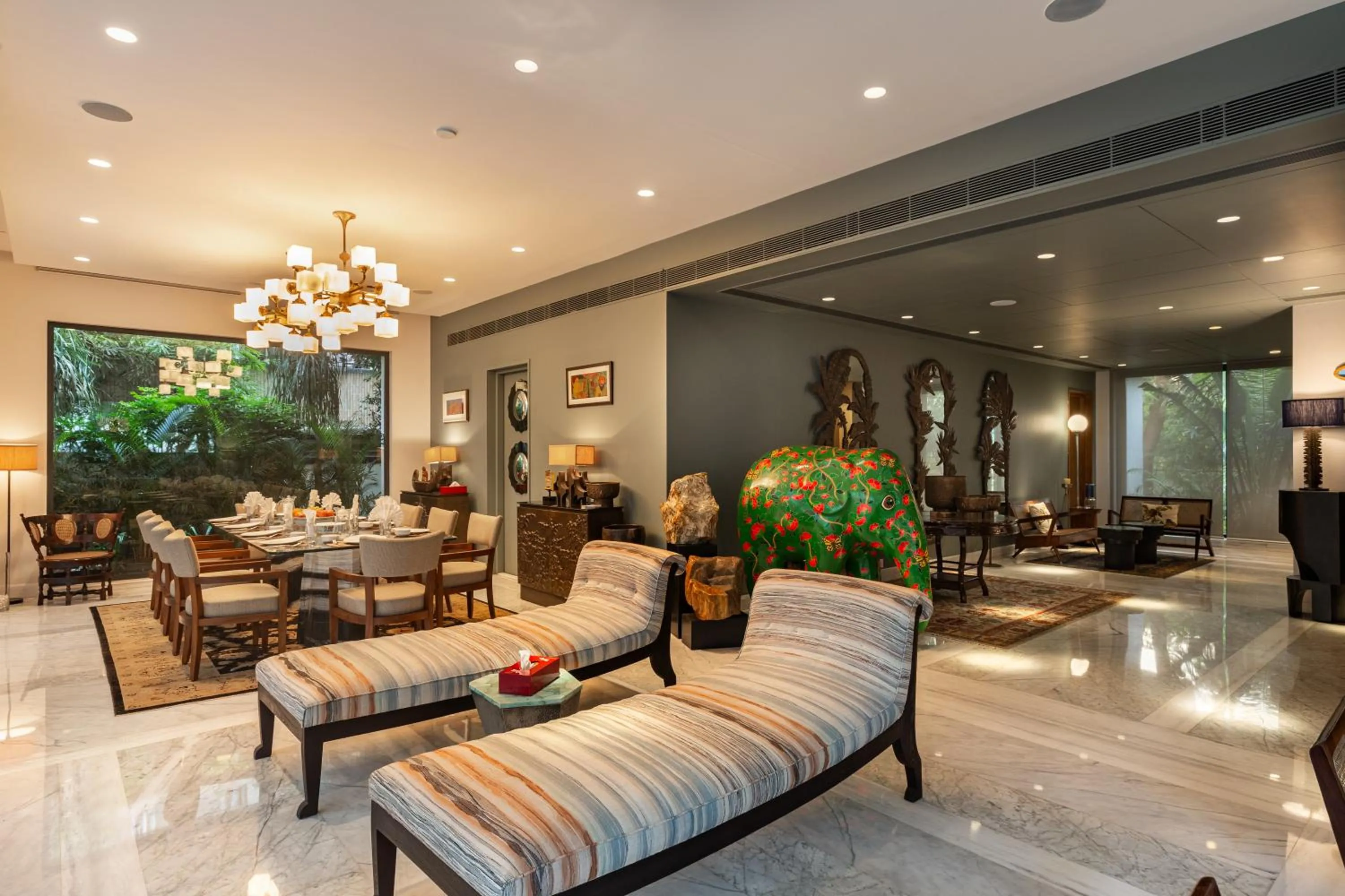 Amorzito by Solitaire Stays