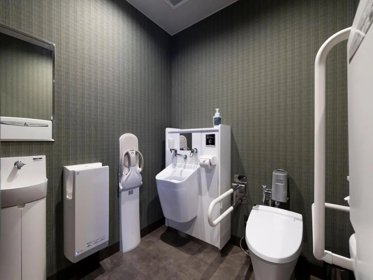 Area and facilities in APA Hotel Kyoto Gojo Omiya