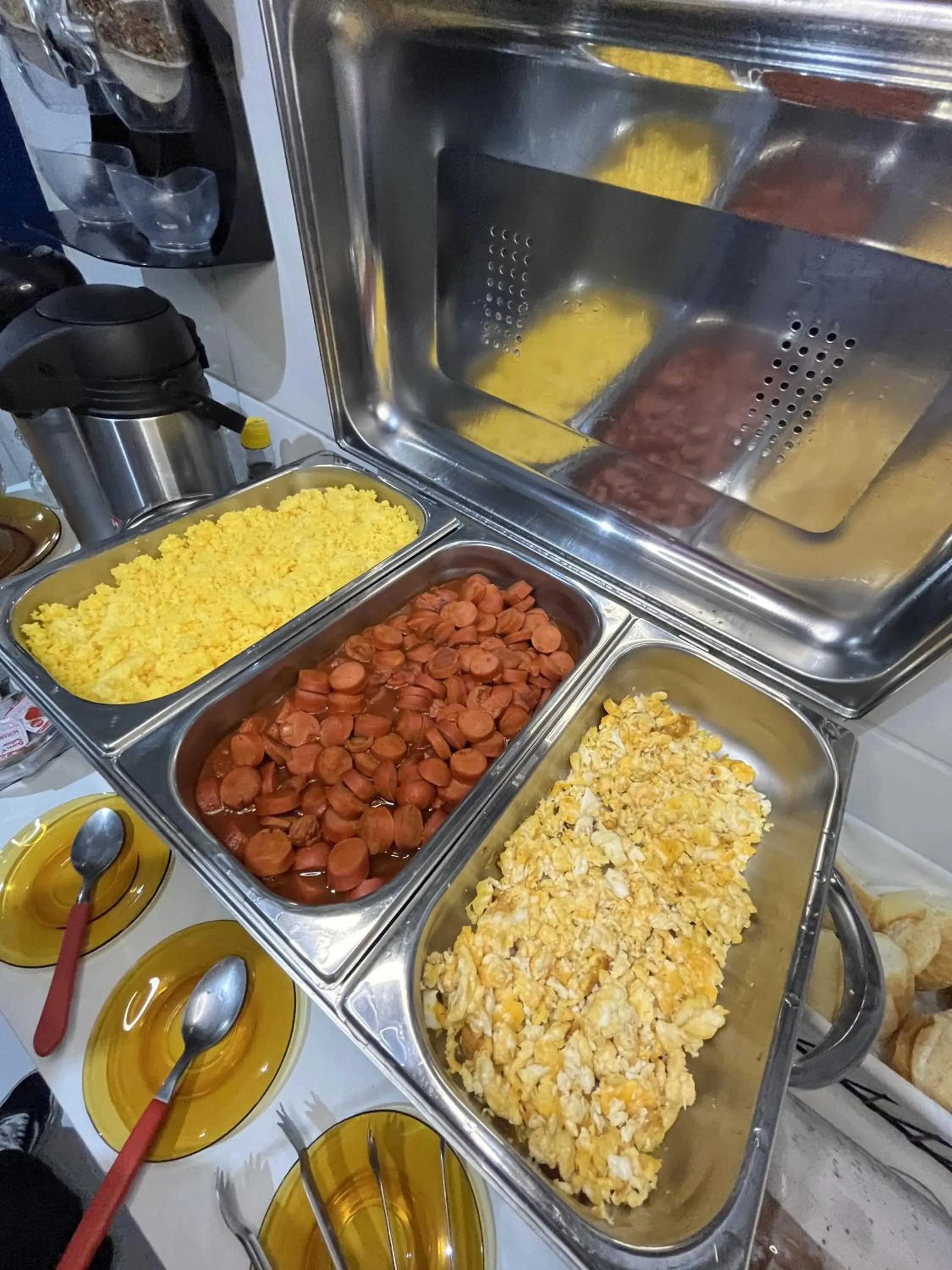Breakfast in Pousada Aloha Santos