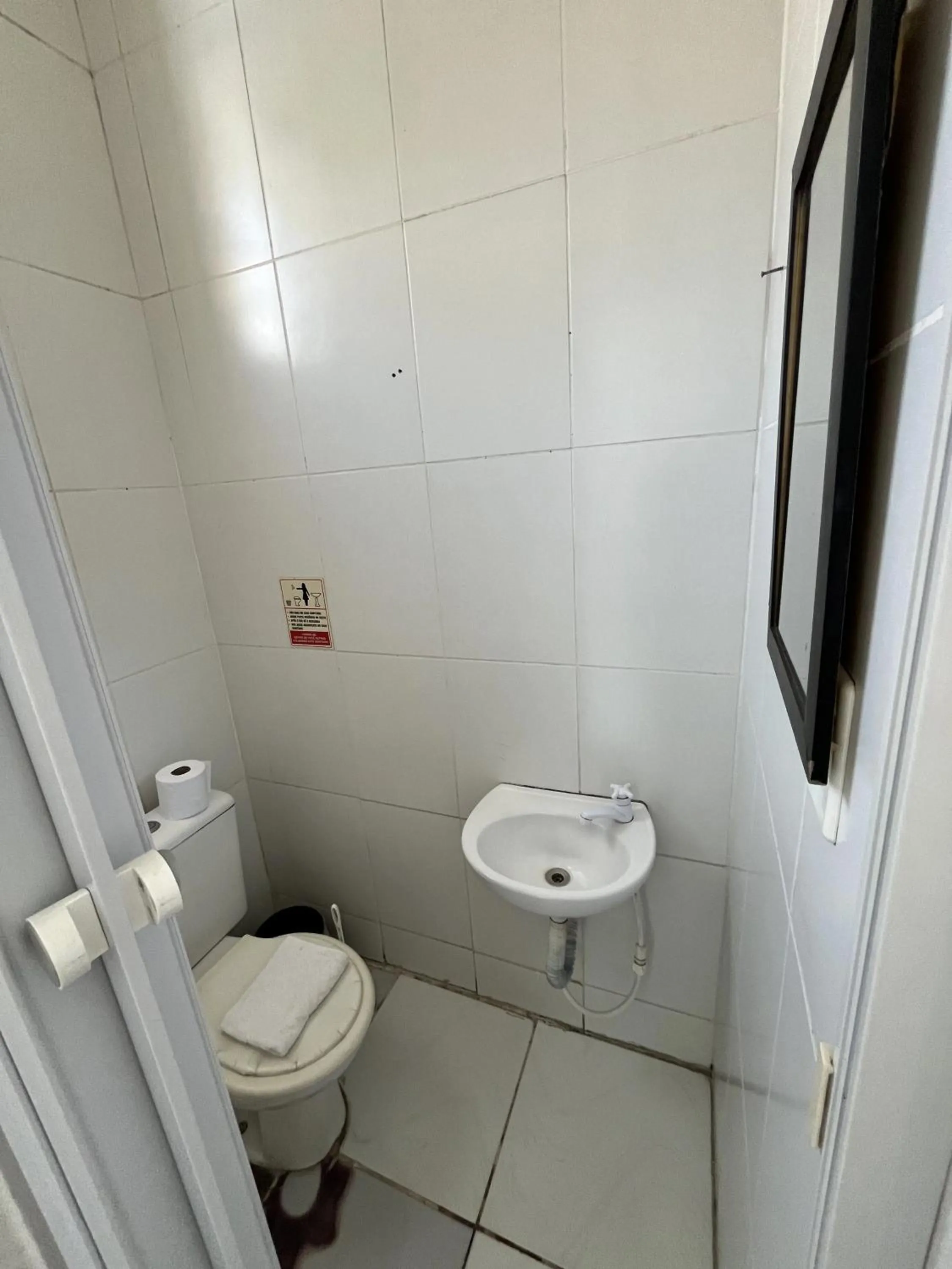 Bathroom in Pousada Aloha Santos