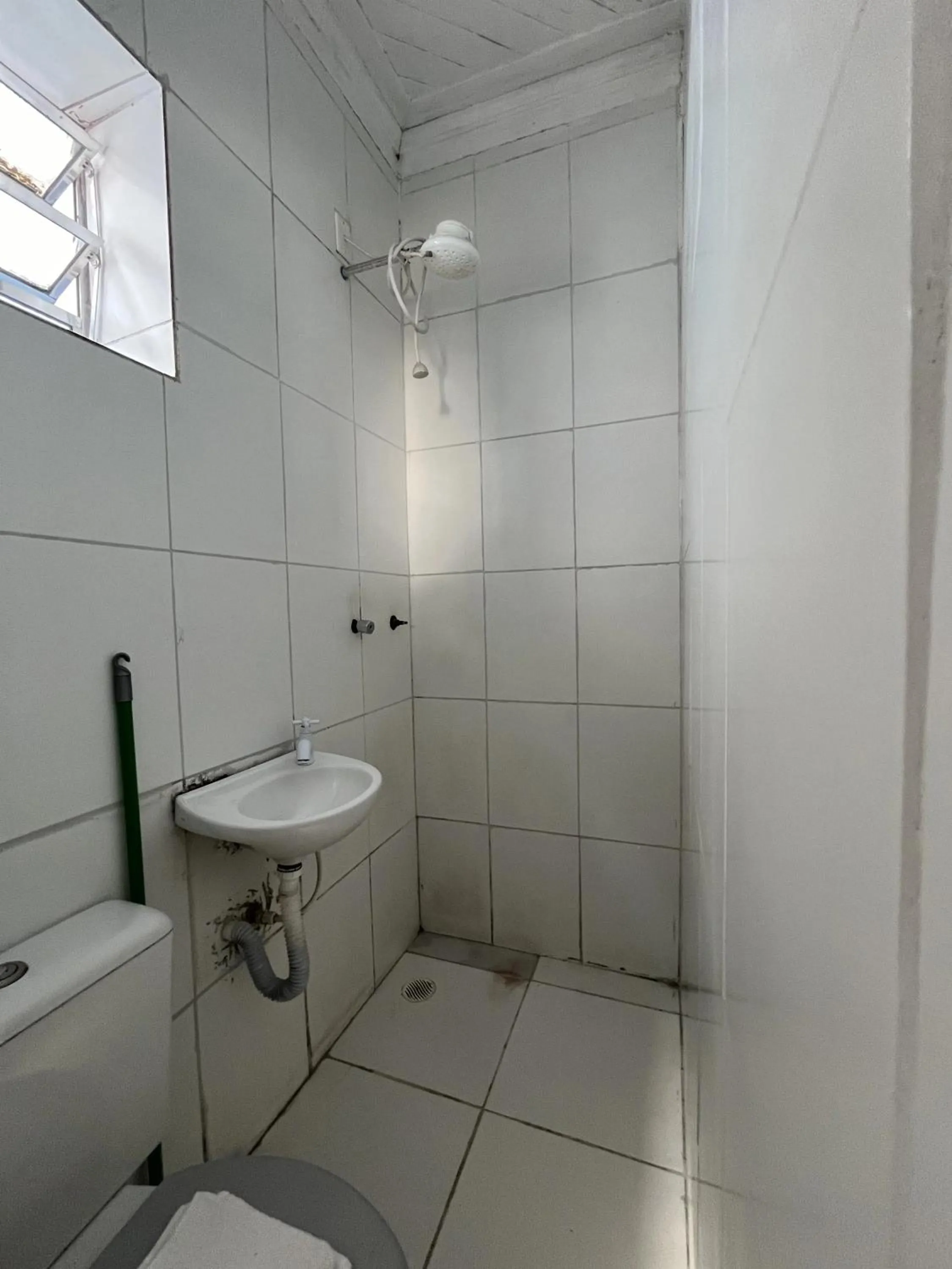 Bathroom in Pousada Aloha Santos