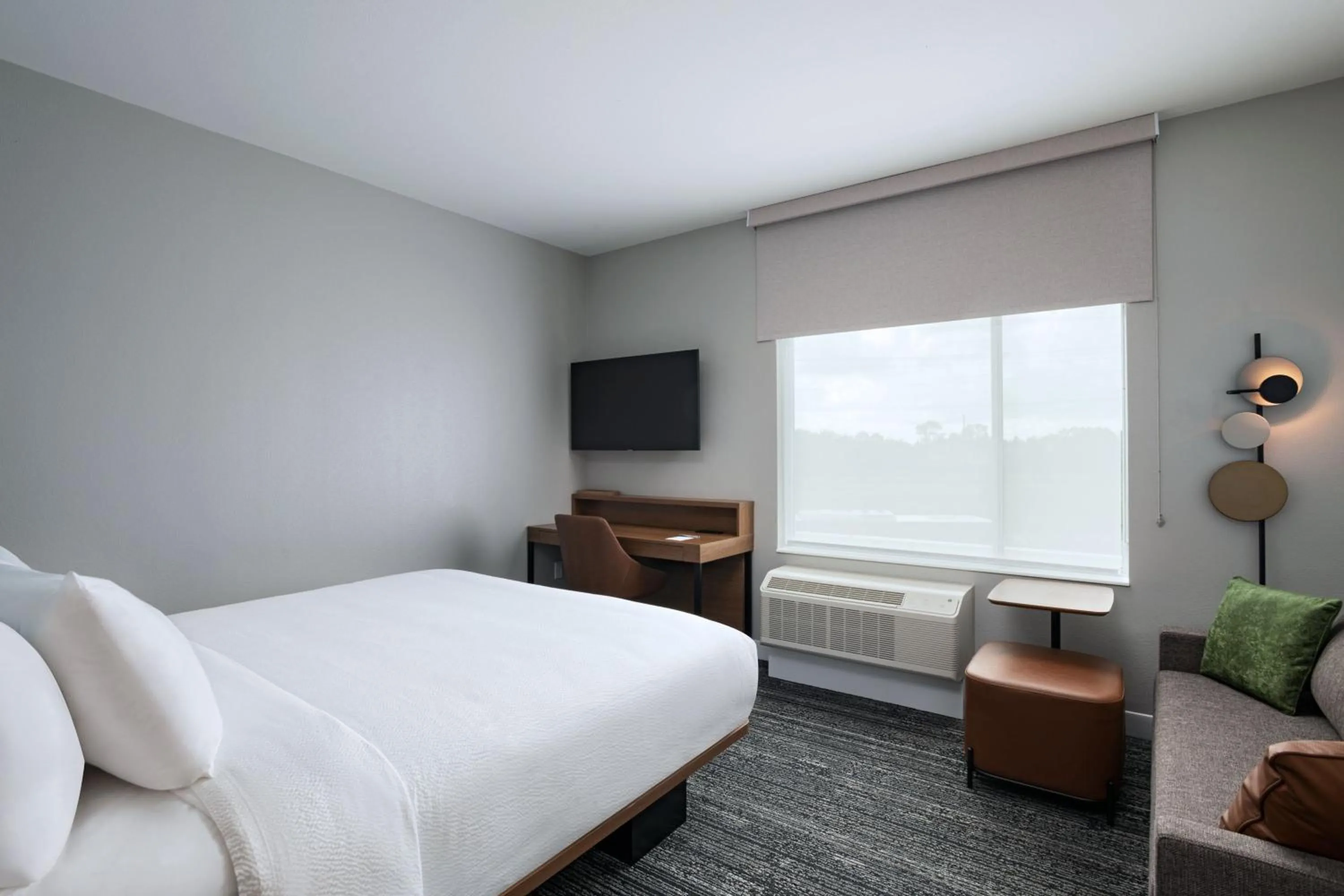 Photo of the whole room, Bed in TownePlace Suites by Marriott Stafford Sugar Land