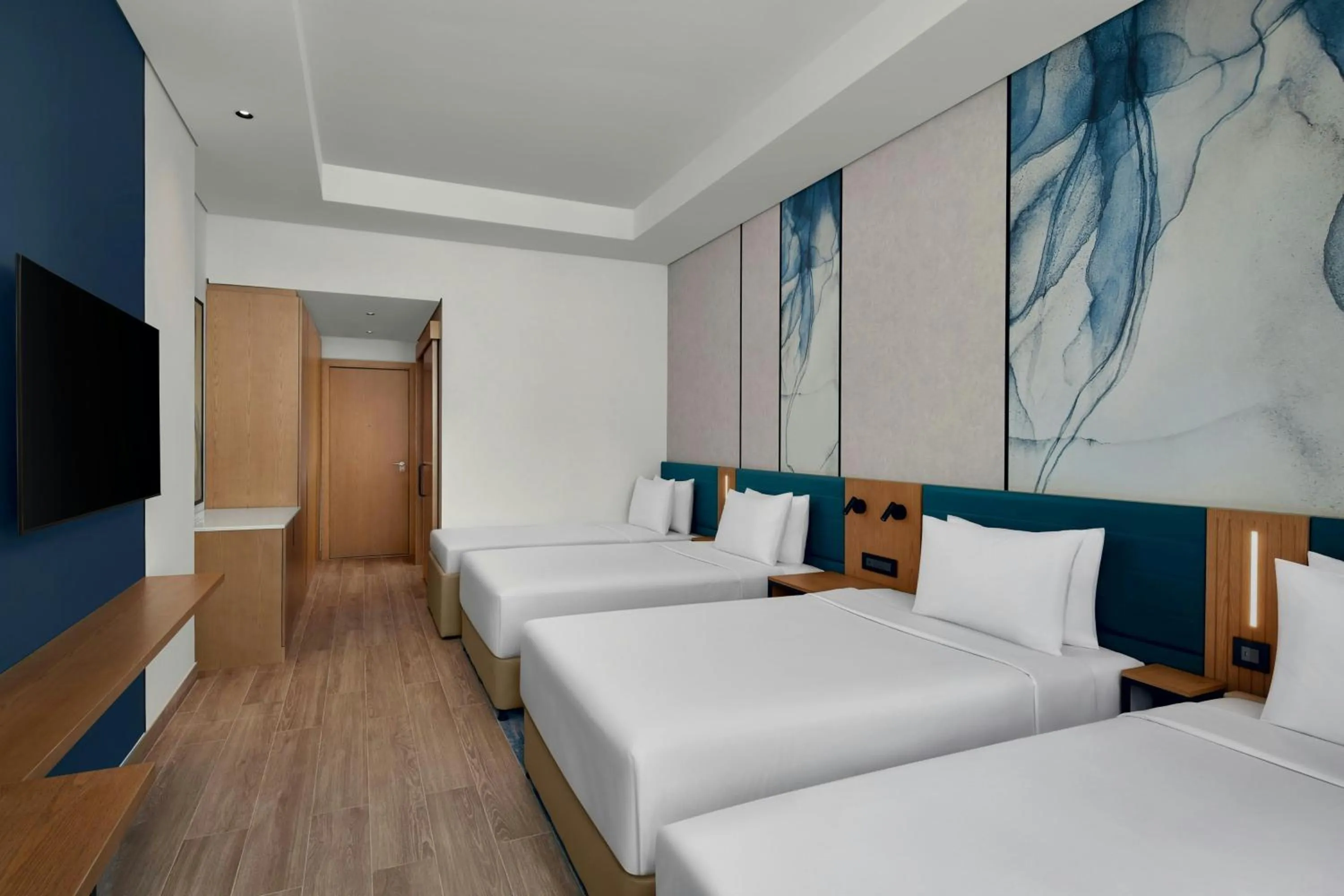 Photo of the whole room, Bed in Courtyard by Marriott Makkah