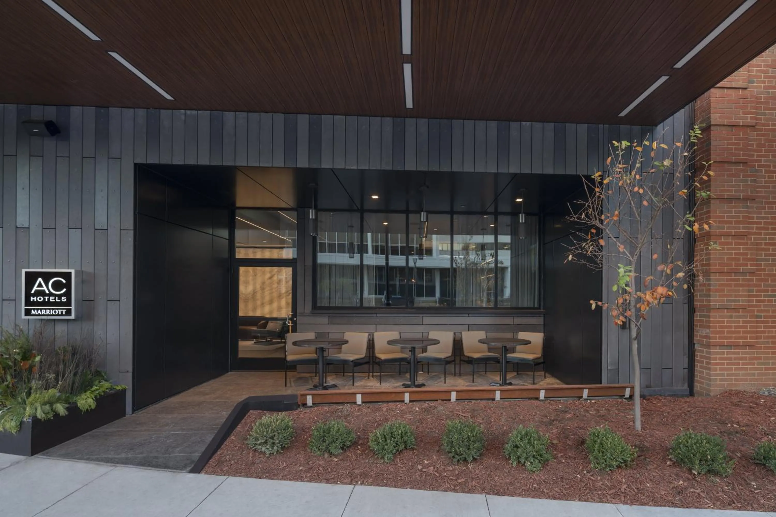 Facade/entrance in AC Hotel by Marriott St. Louis Clayton