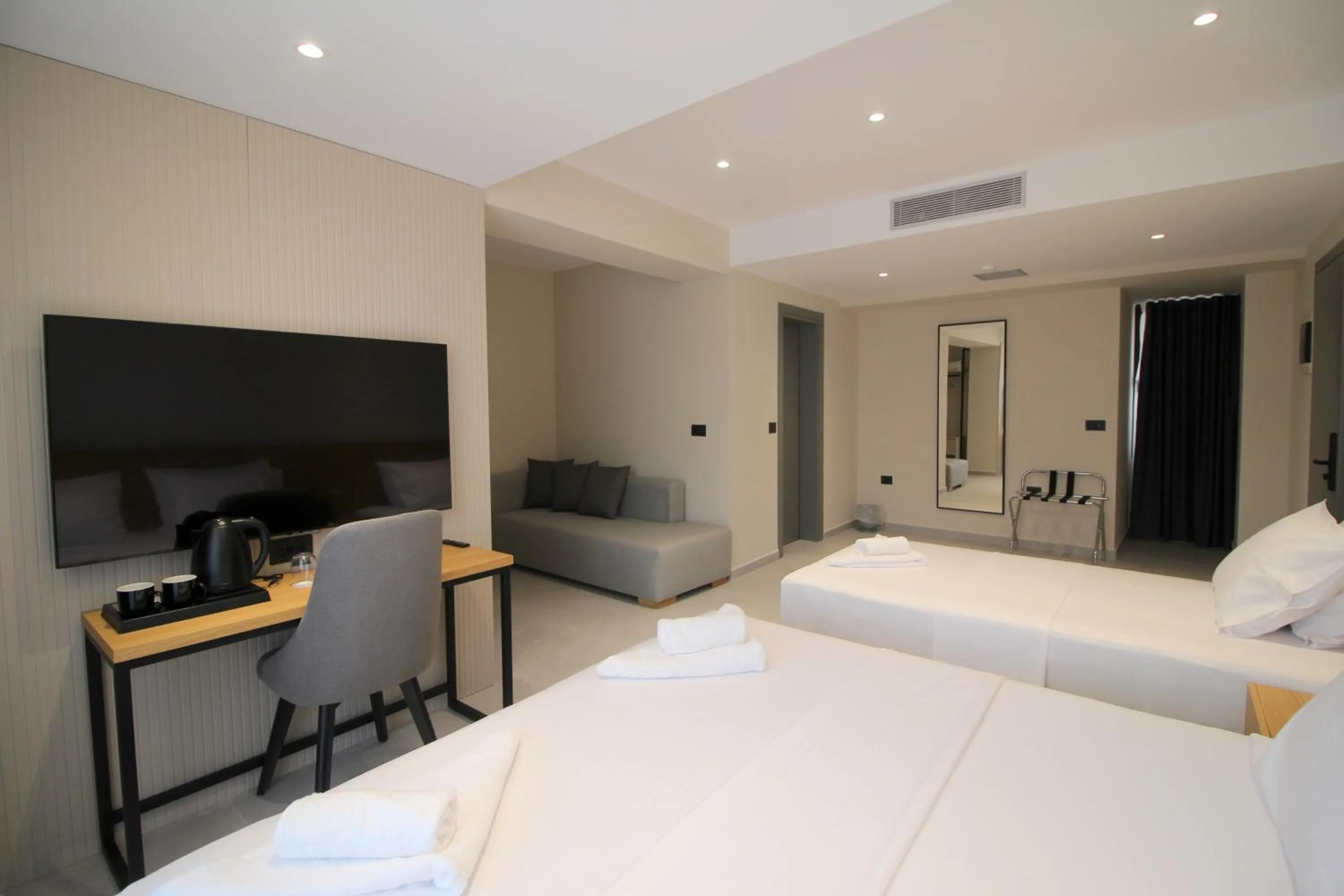 Bedroom, Bed in Niklas Boutique Hotel