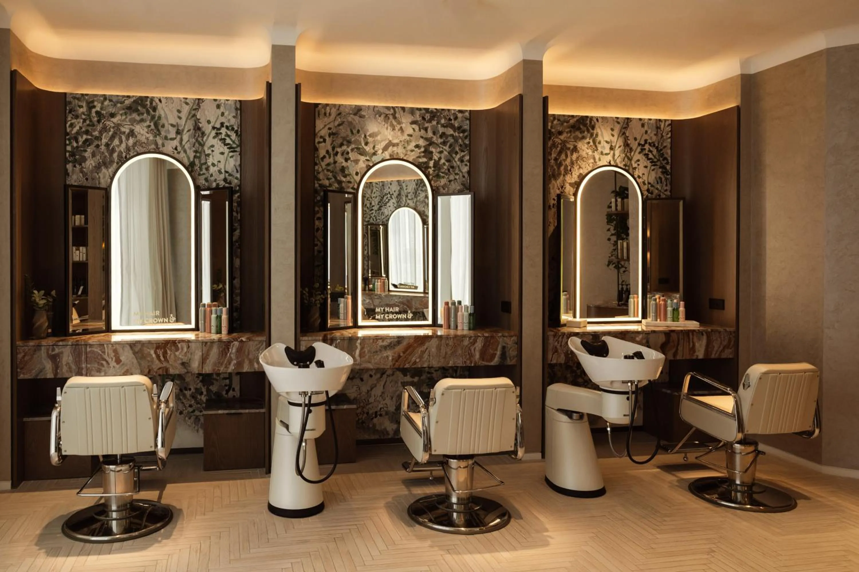 hair dresser in Rosewood Doha