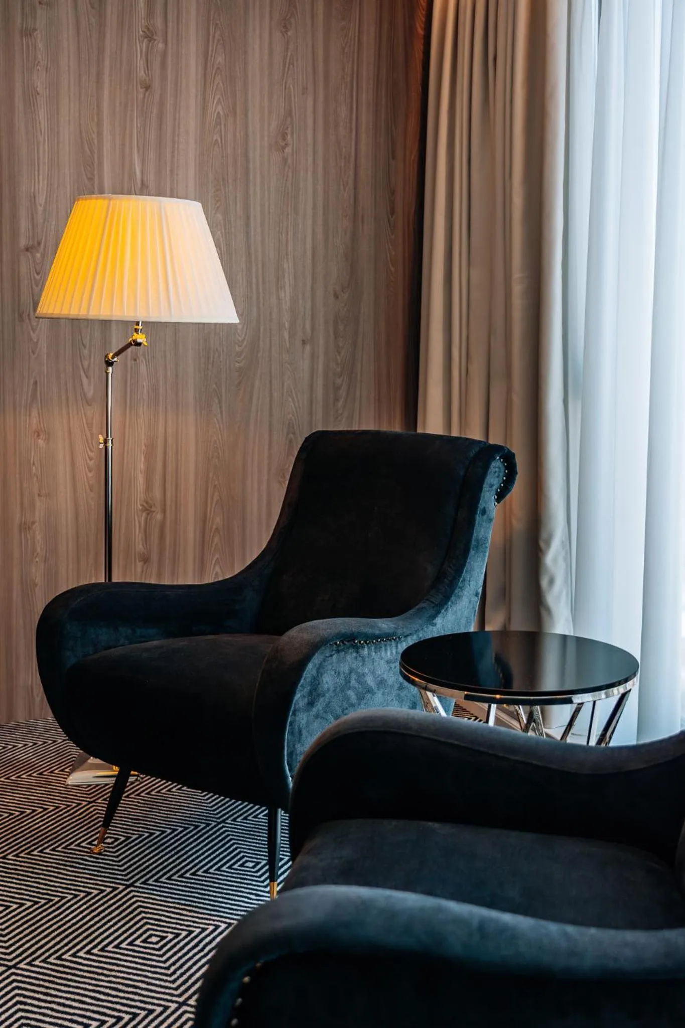 Seating area in Sky Airport Hotel