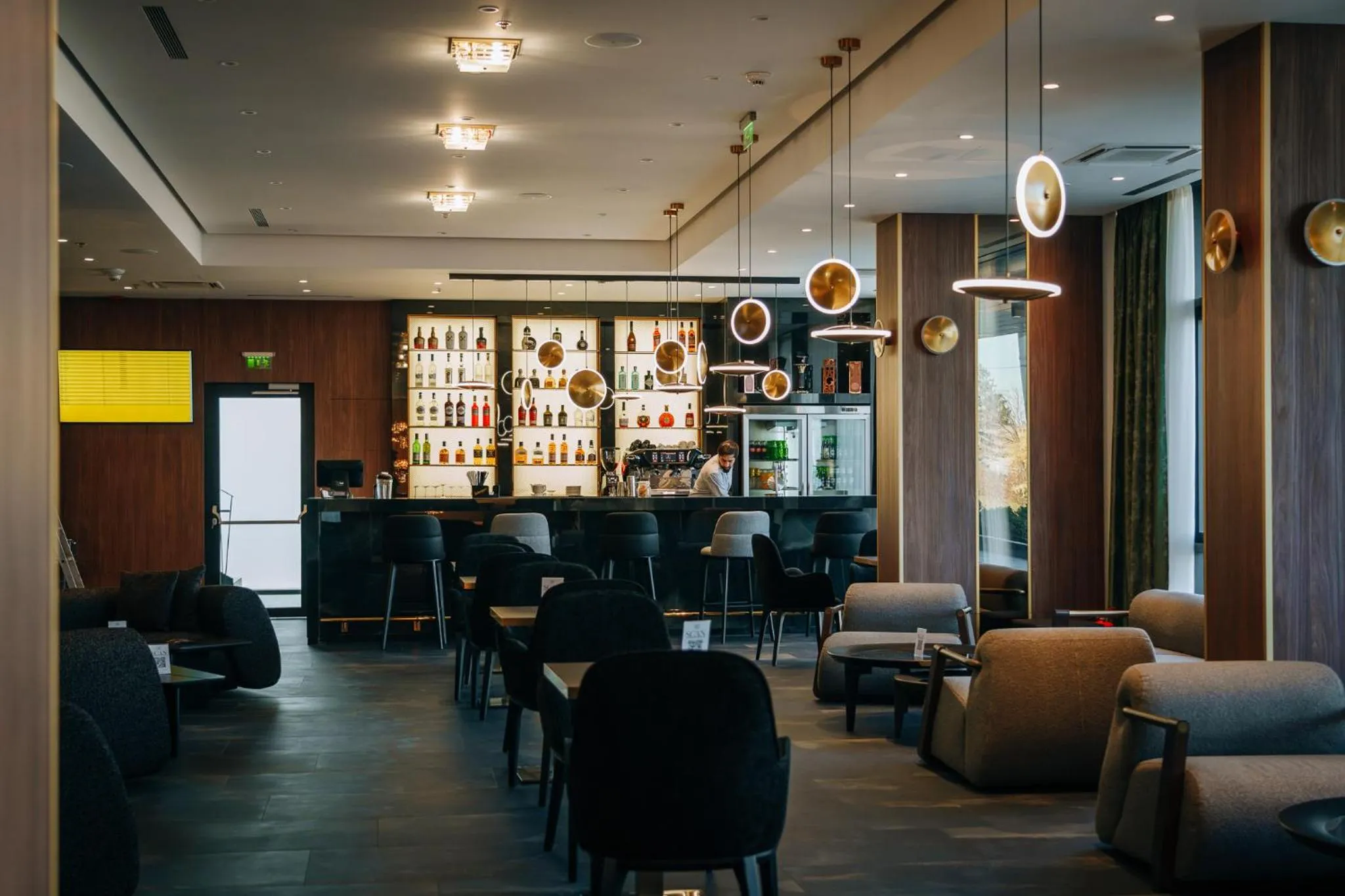 Lounge or bar in Sky Airport Hotel