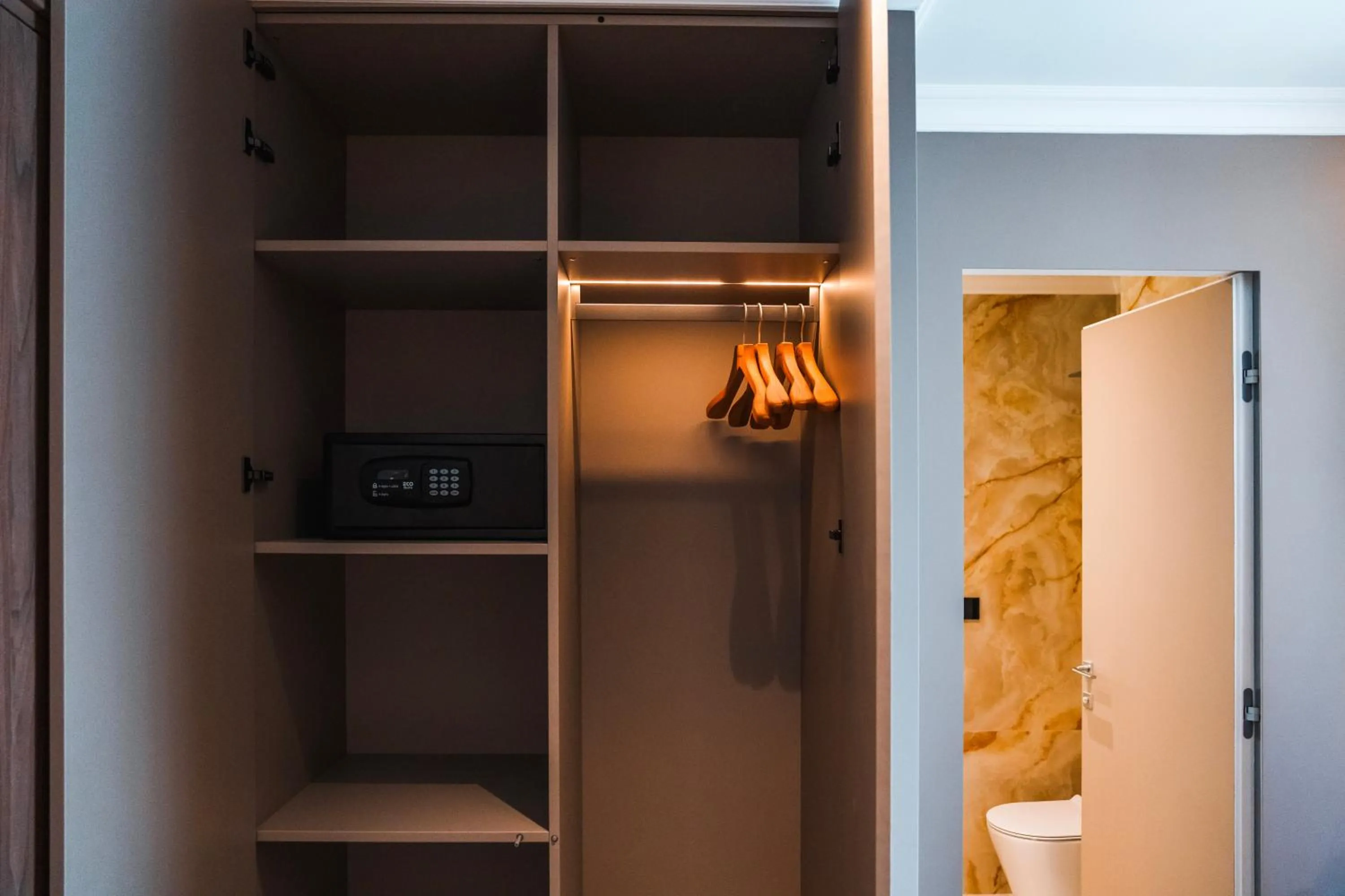 safe in Sky Airport Hotel