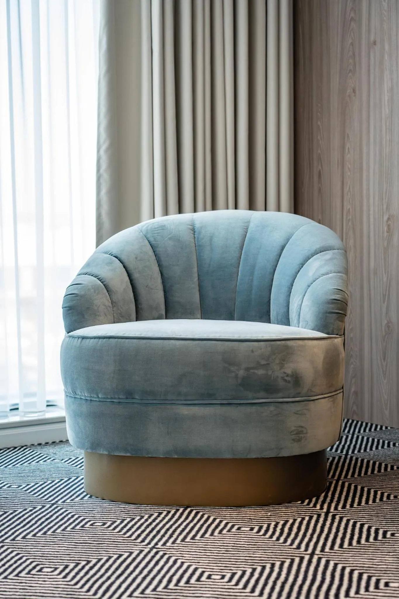 Seating area in Sky Airport Hotel