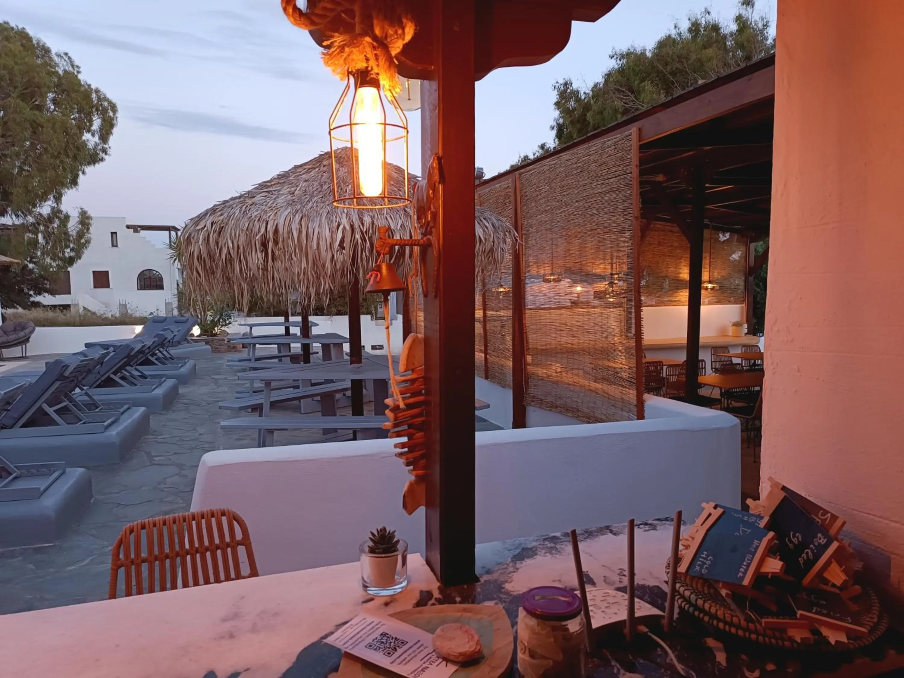 Restaurant/places to eat in Naxos Summerland resort