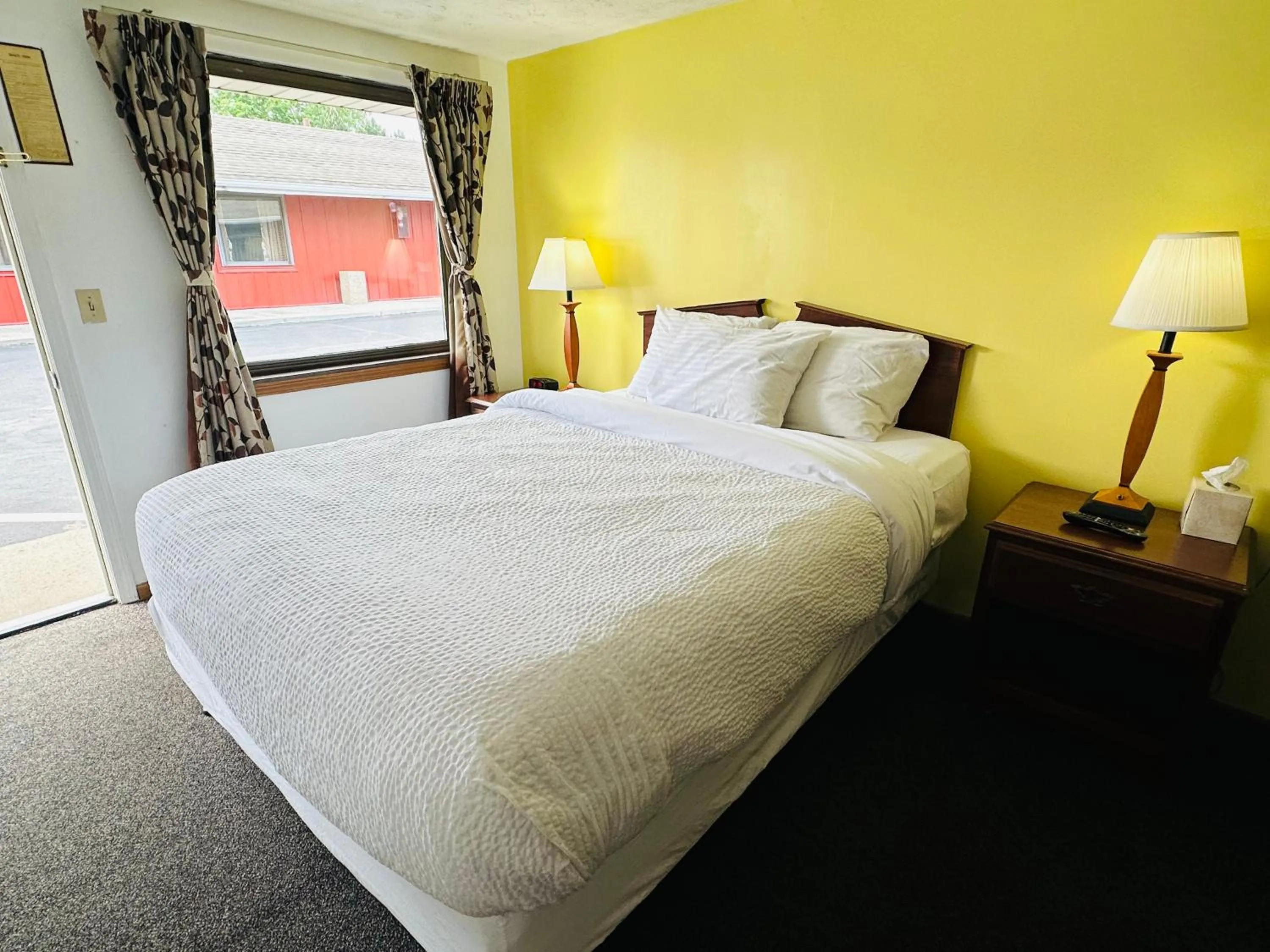 Bed in Quality Lodge