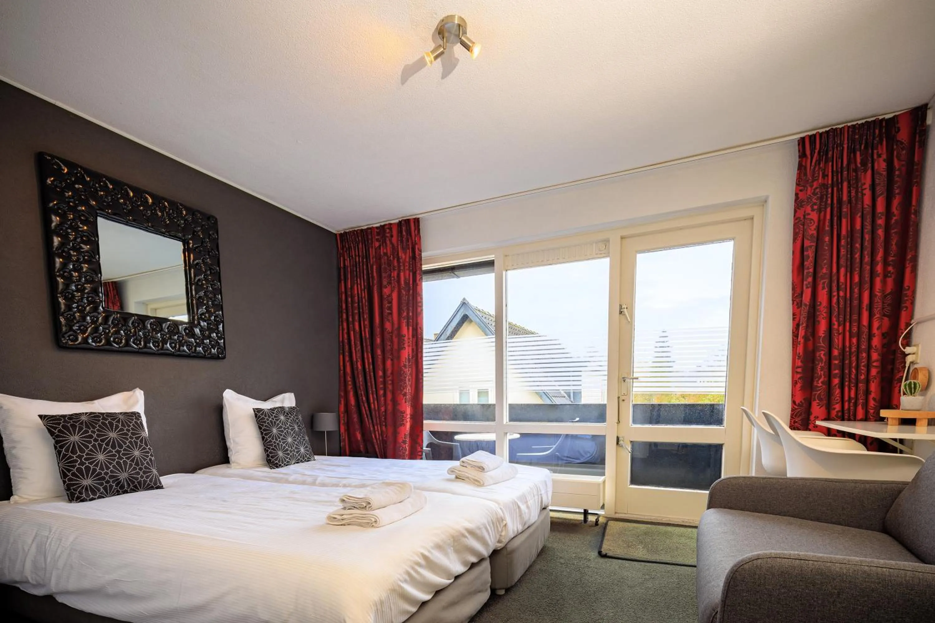 Bedroom, Bed in Hotel Berg en Bos