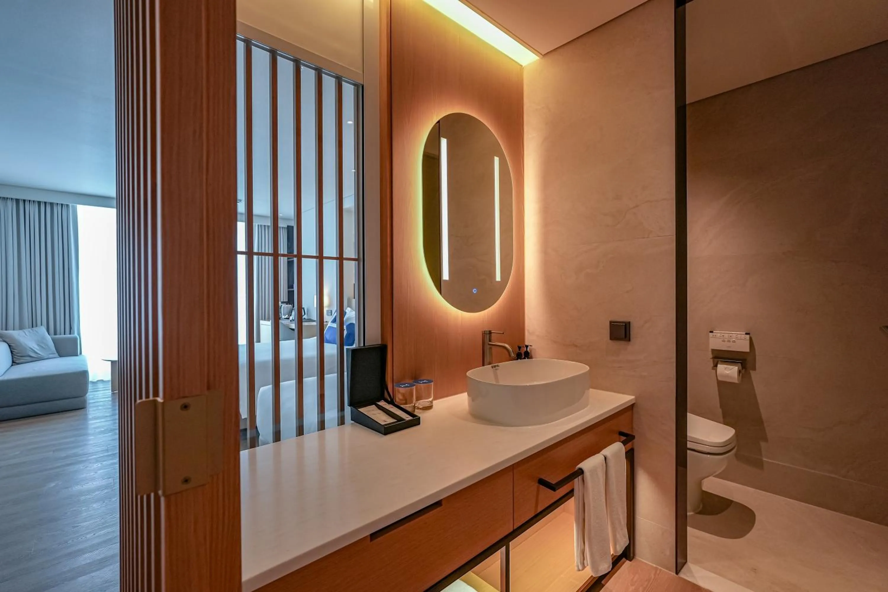 Toilet in Homm Marina Sokcho