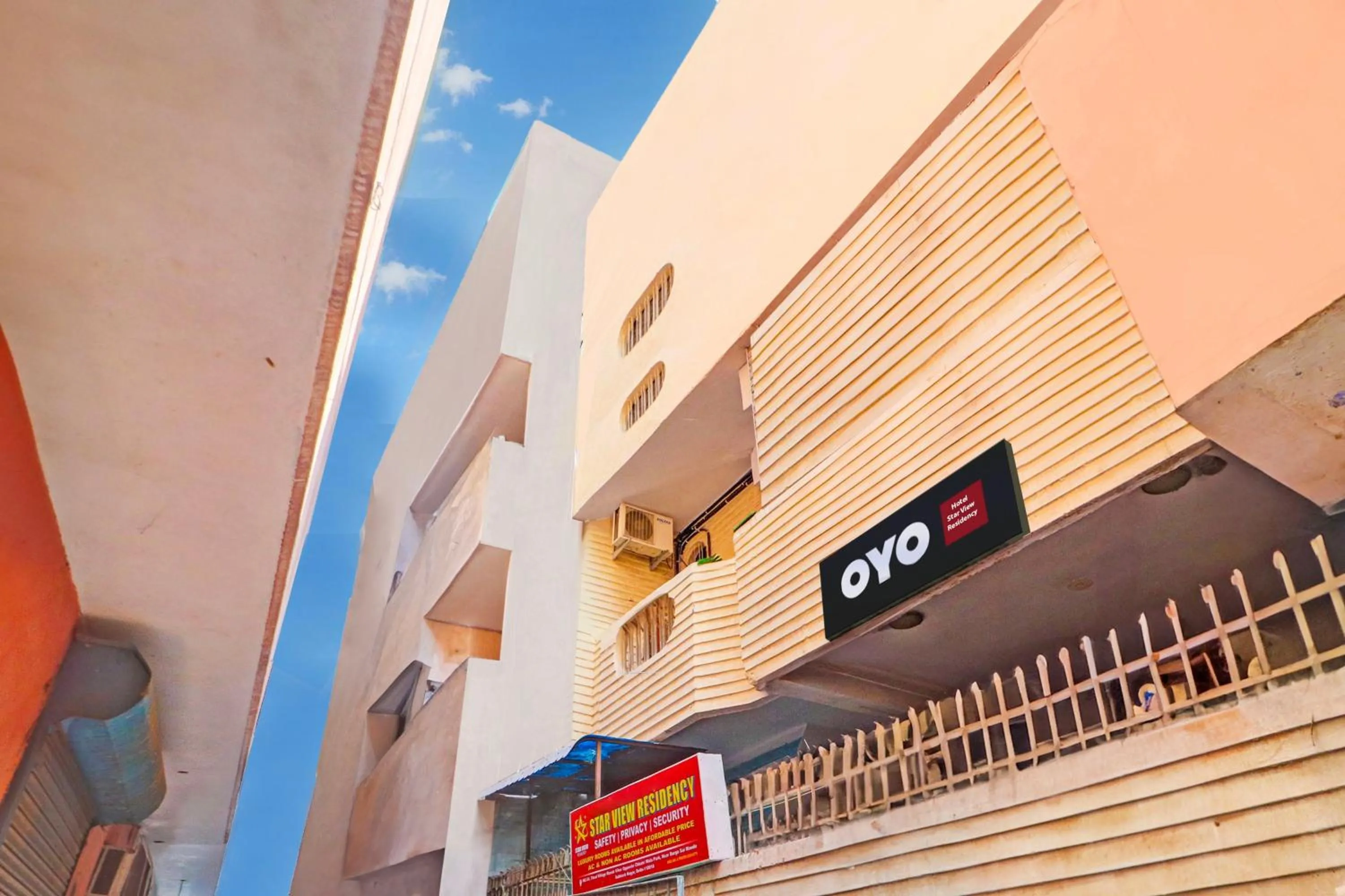 Facade/entrance in Super Hotel O Star View Residency