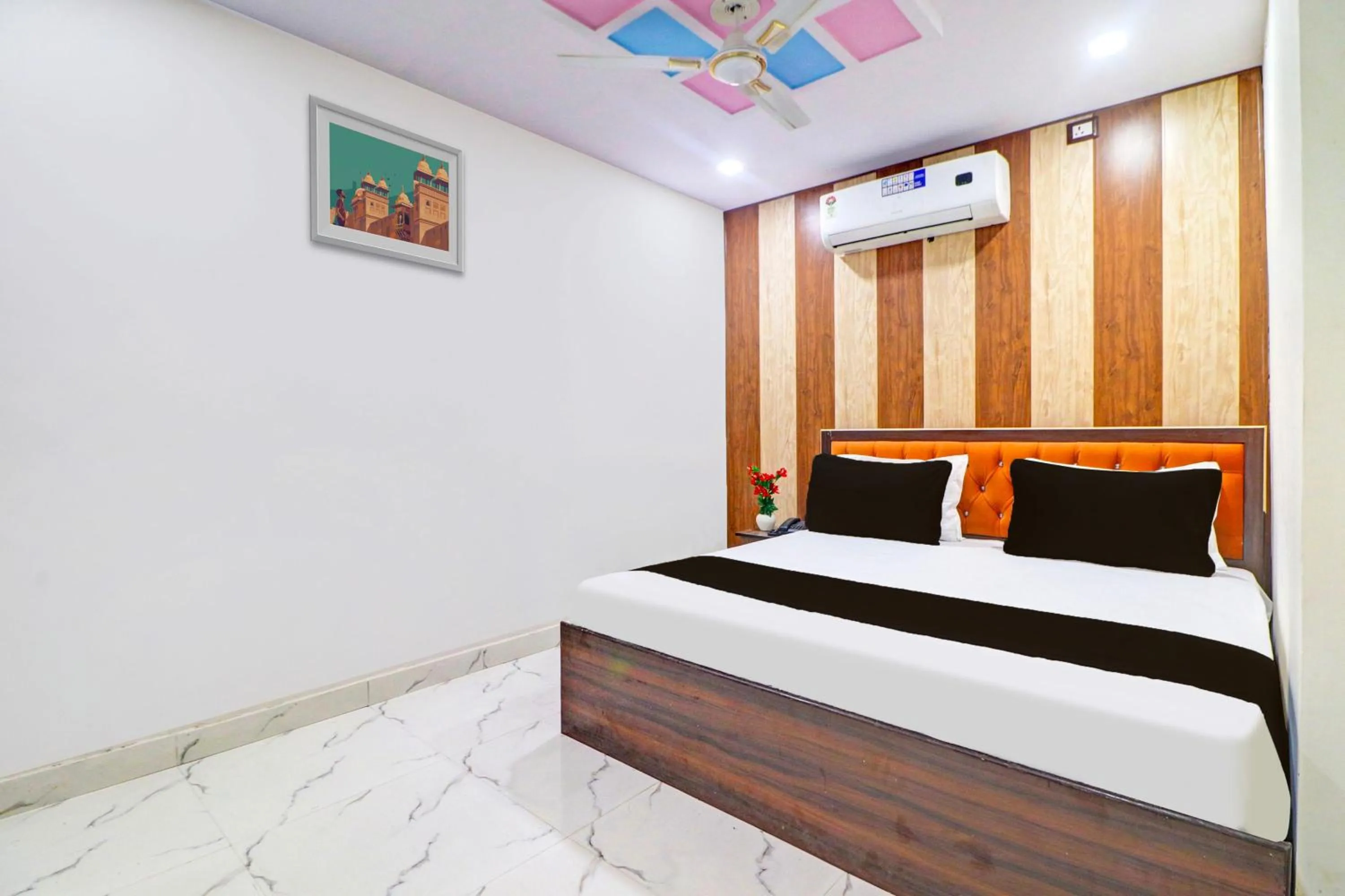 Bedroom, Bed in Super Hotel O Star View Residency