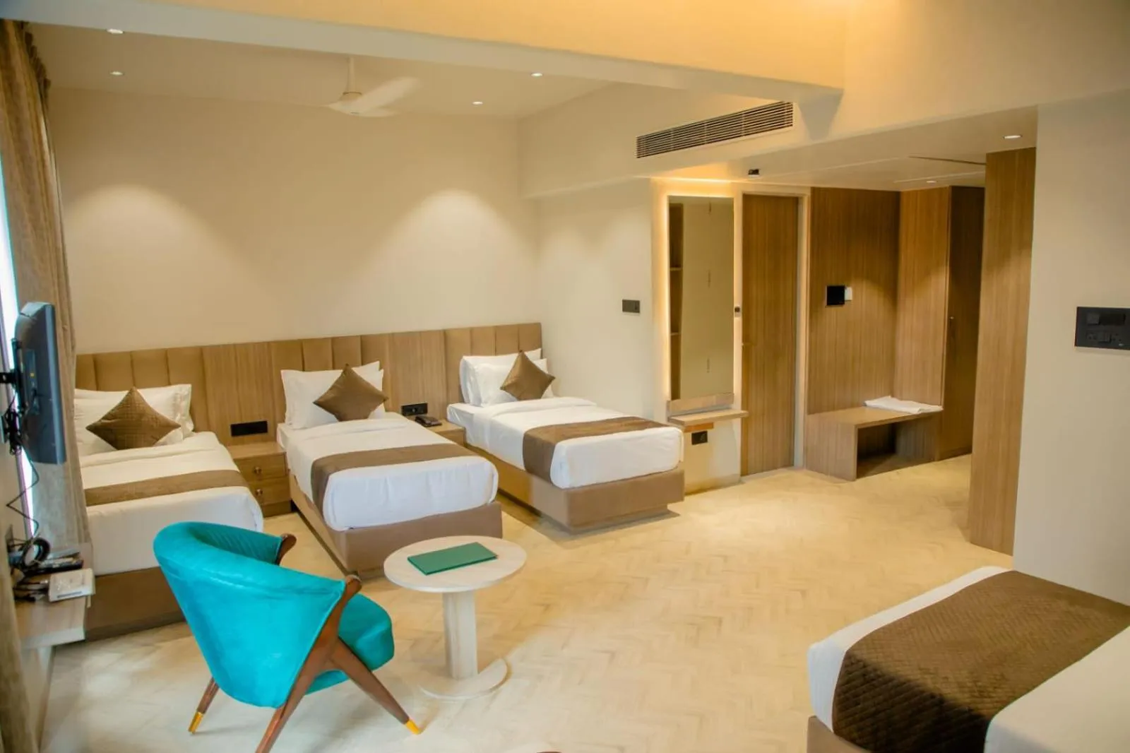 Family, Bed in Narayani Executive