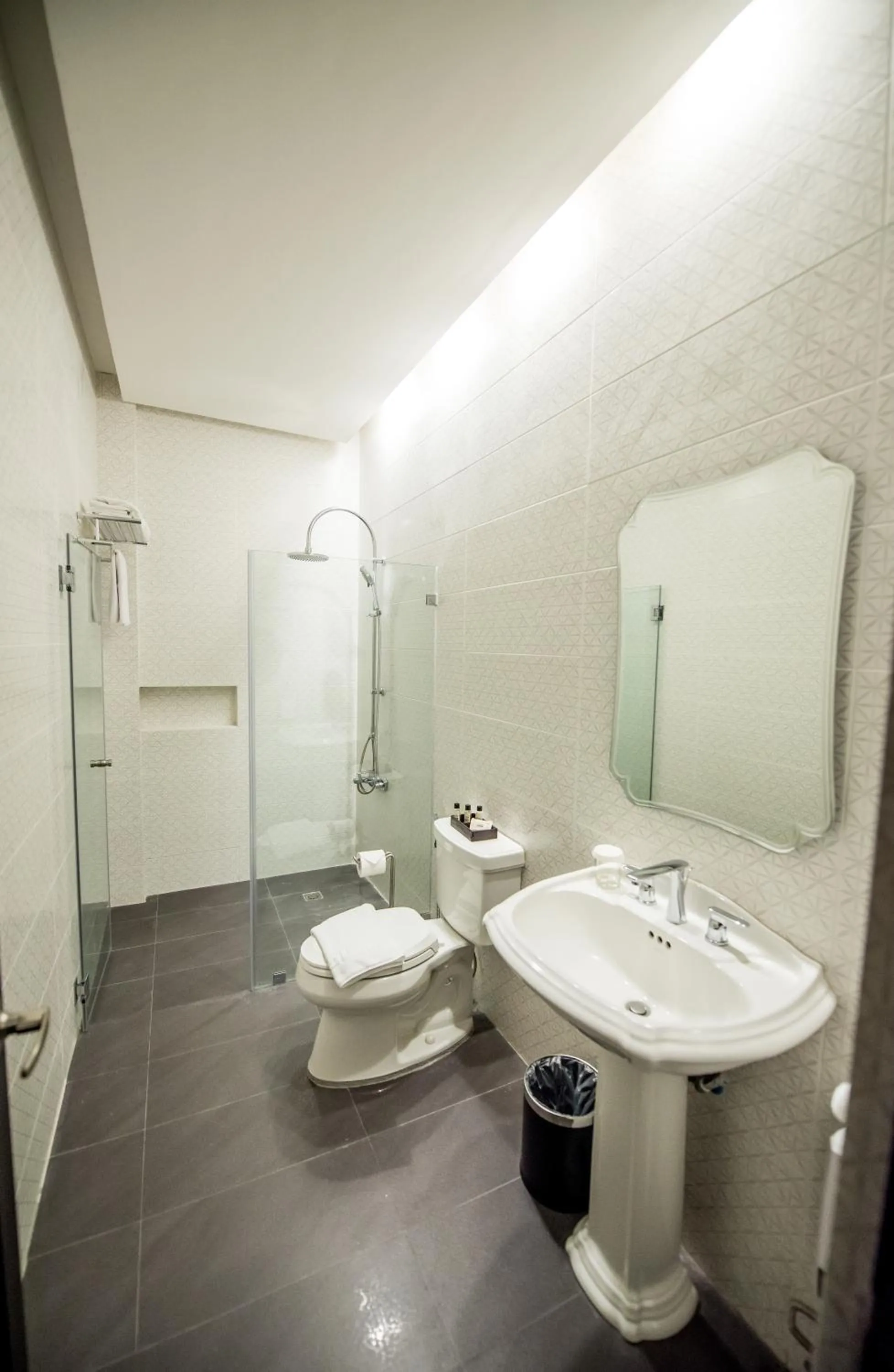 Toilet in Hotel 1925