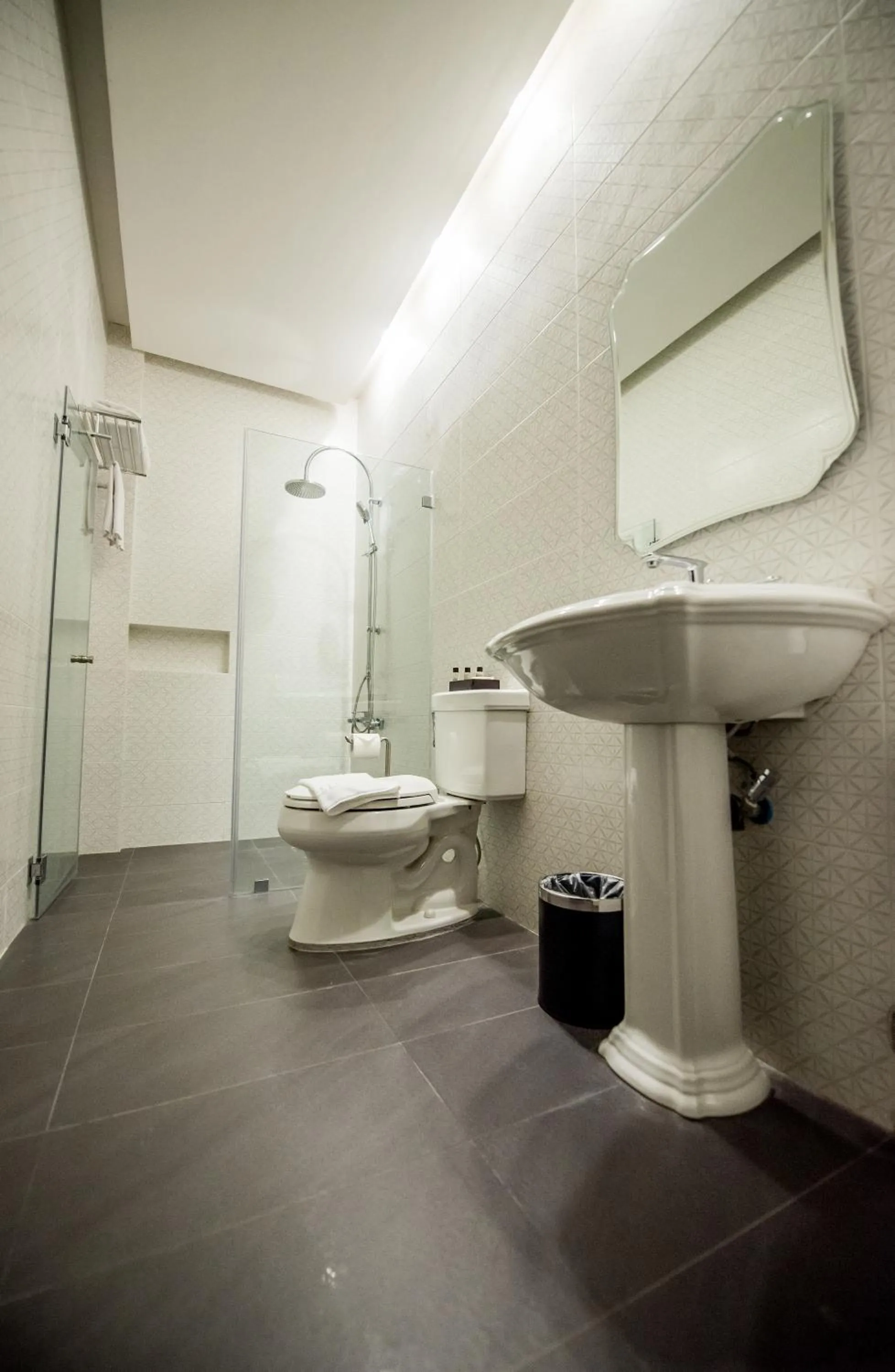 Toilet in Hotel 1925