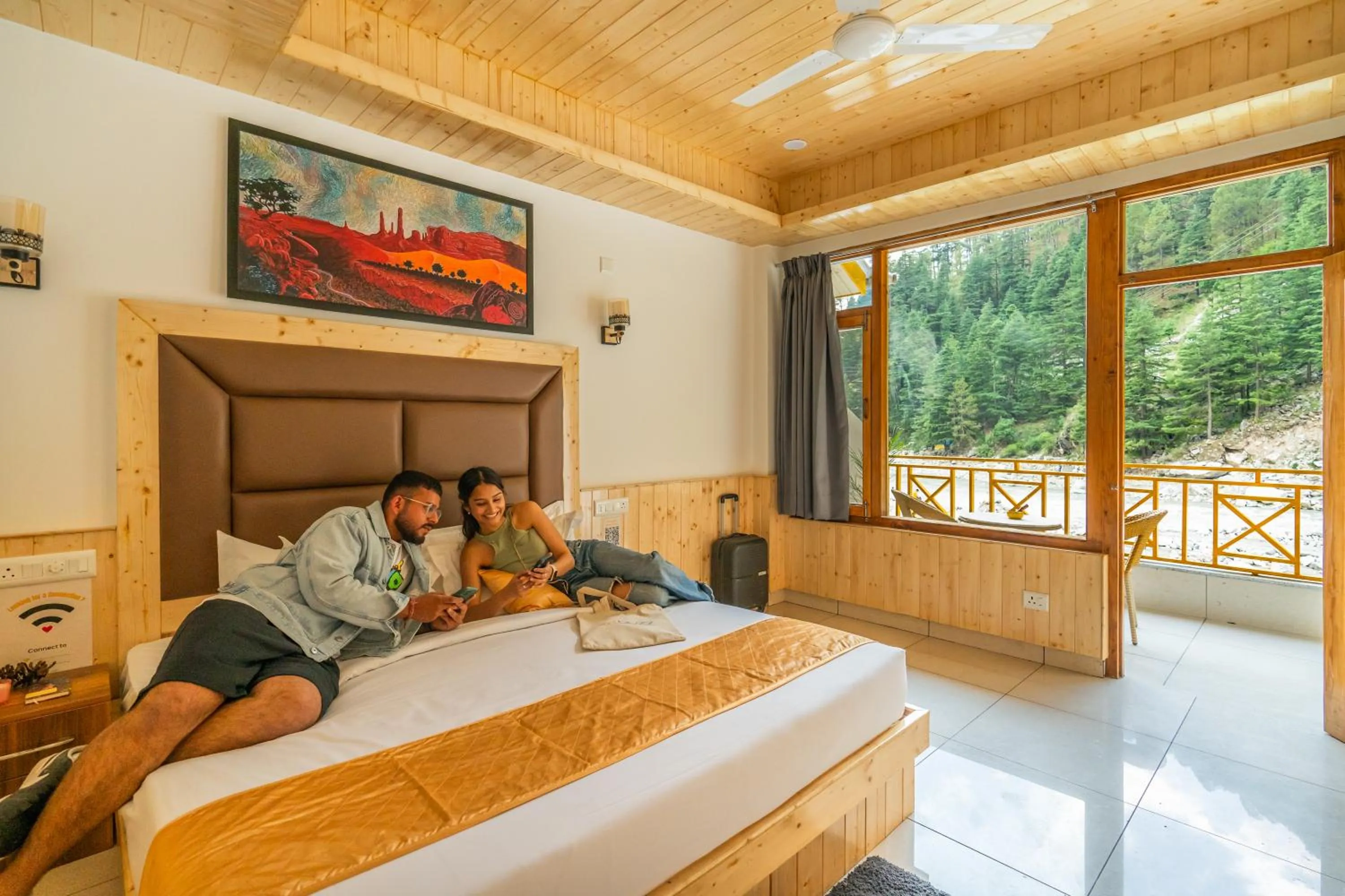 Bed in The Social Stays Kasol