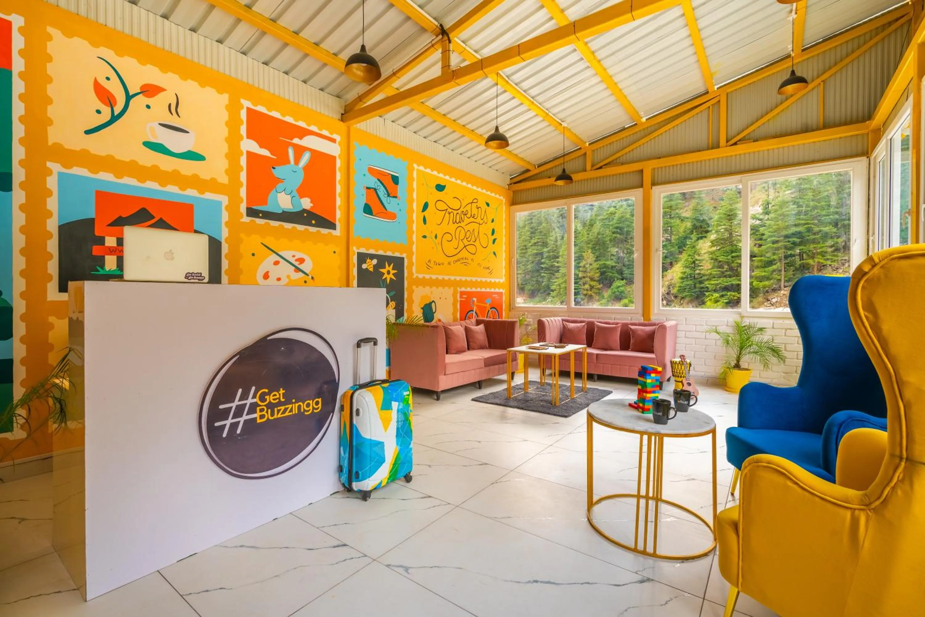 Living room in The Social Stays Kasol