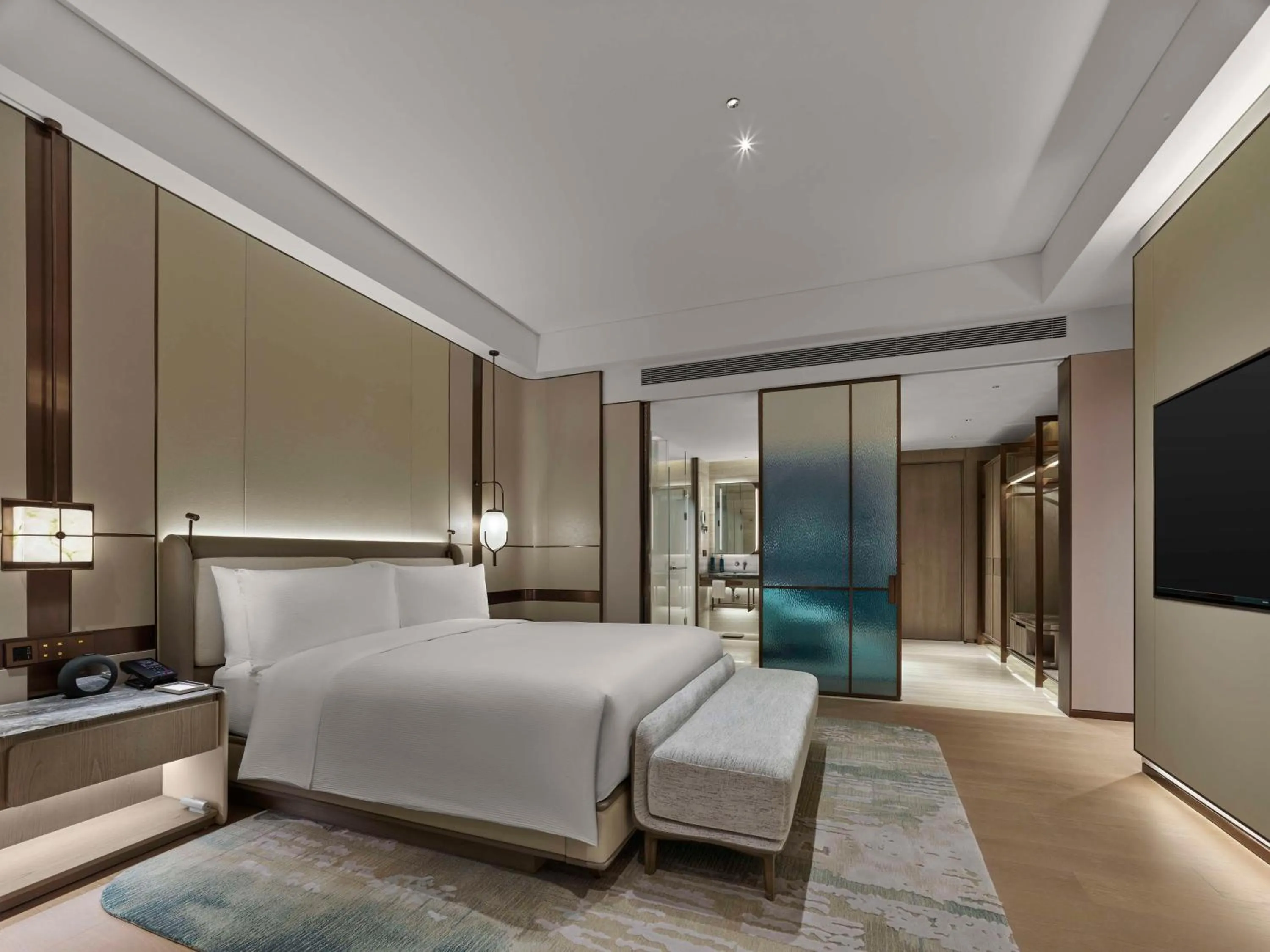 Bed in Doubletree By Hilton Chengdu Xinglong Lake
