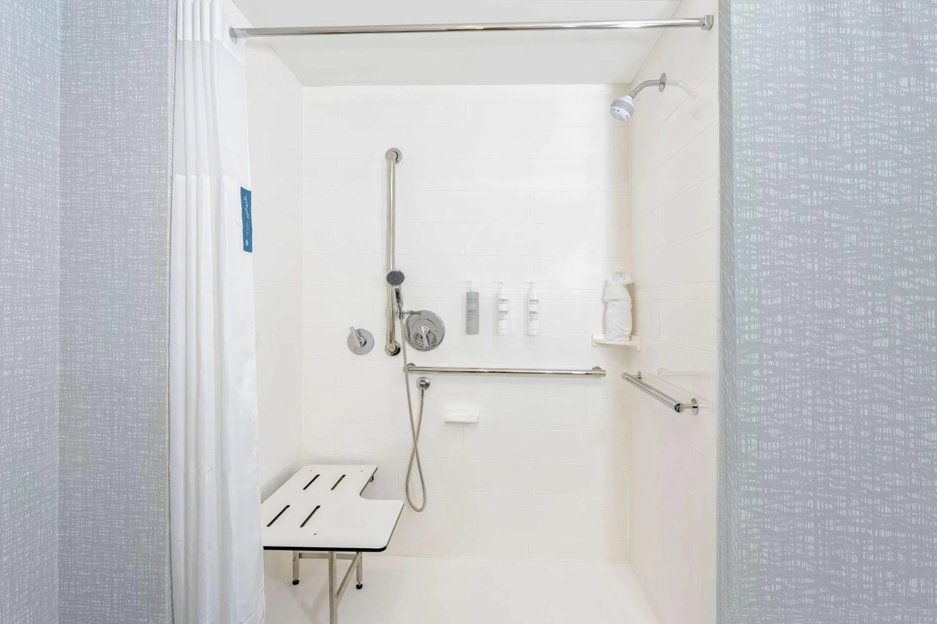 Bathroom in Hampton Inn By Hilton Ocoee Orlando