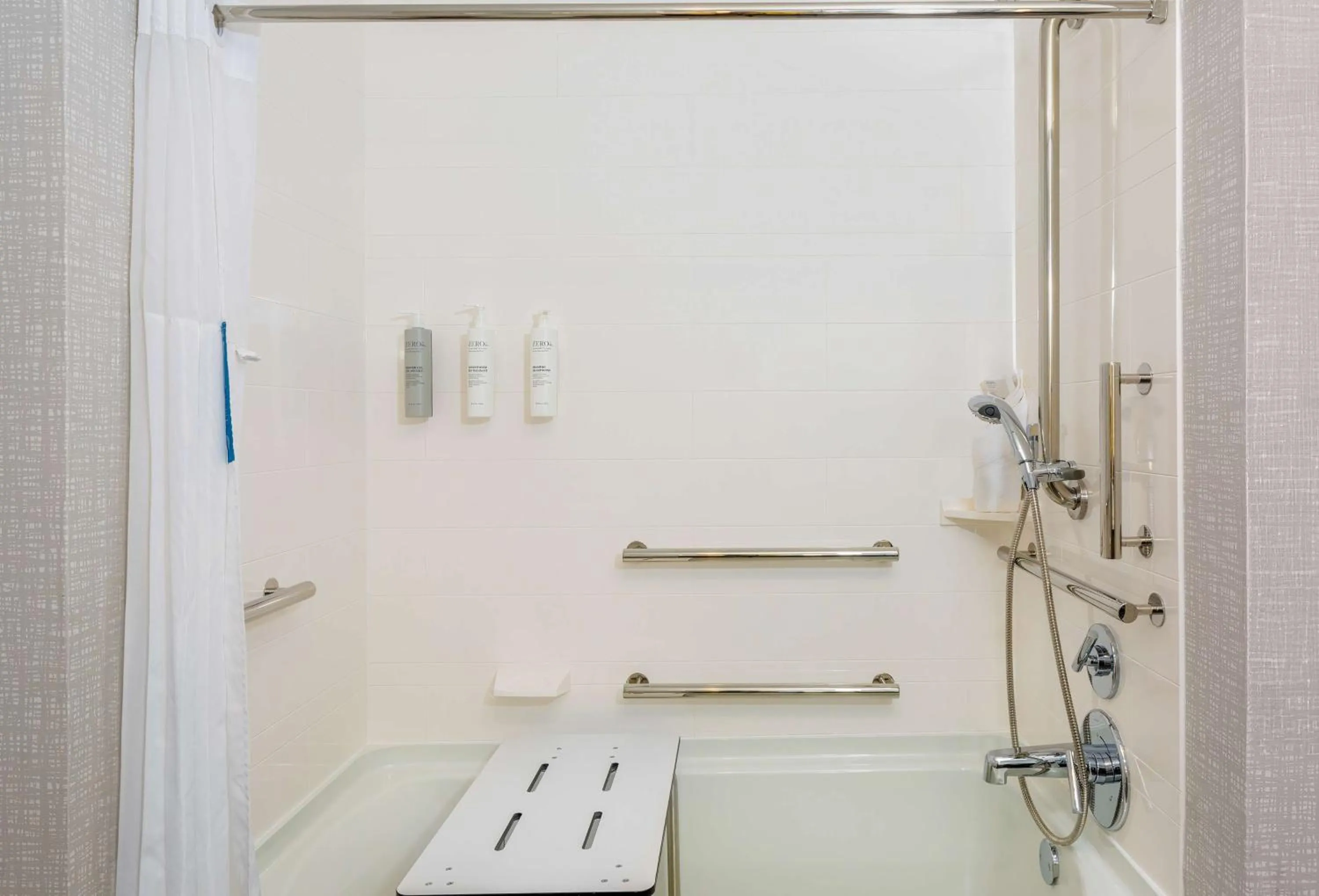 Bathroom in Hampton Inn By Hilton Ocoee Orlando