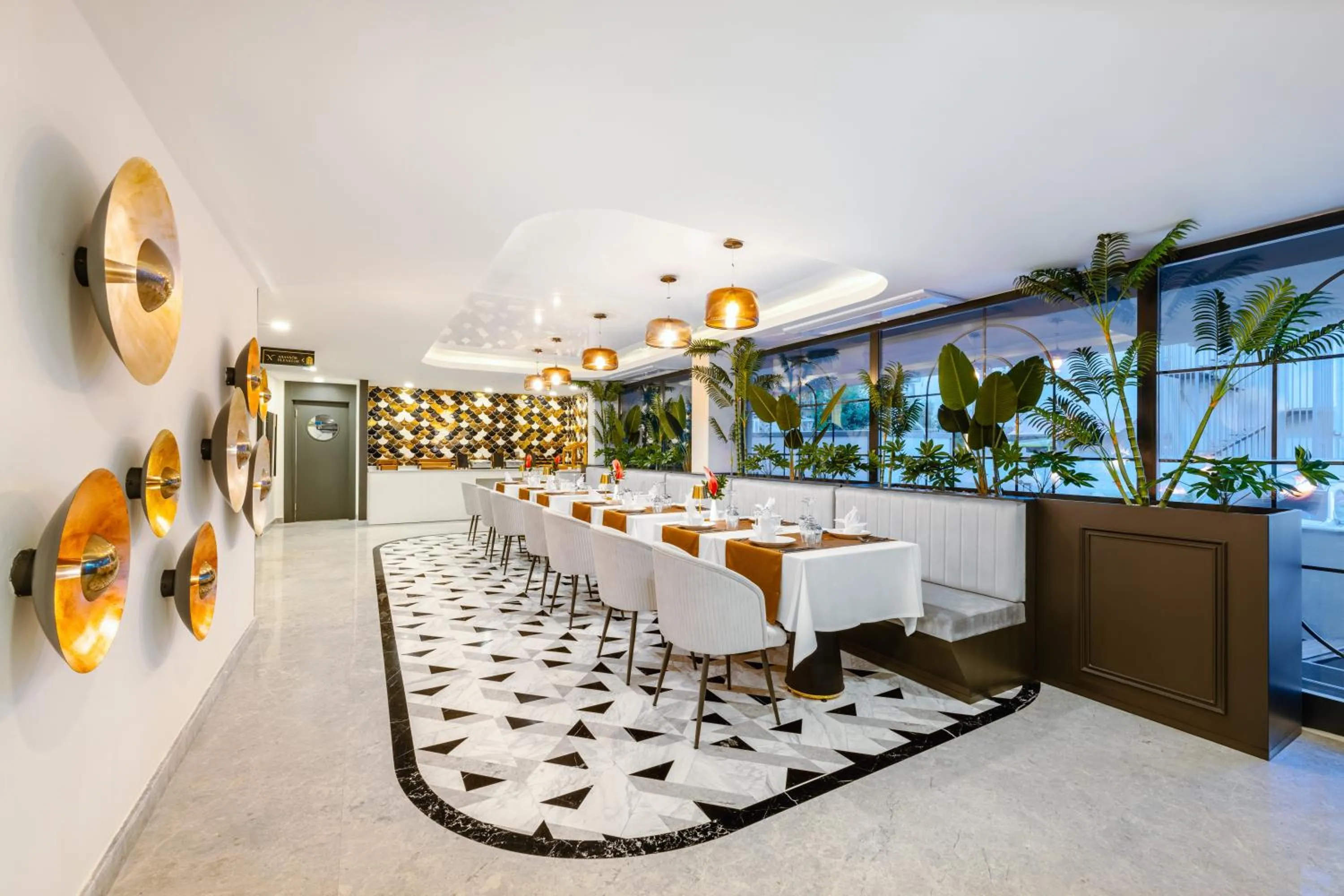 Restaurant/places to eat in Lexia Hotels