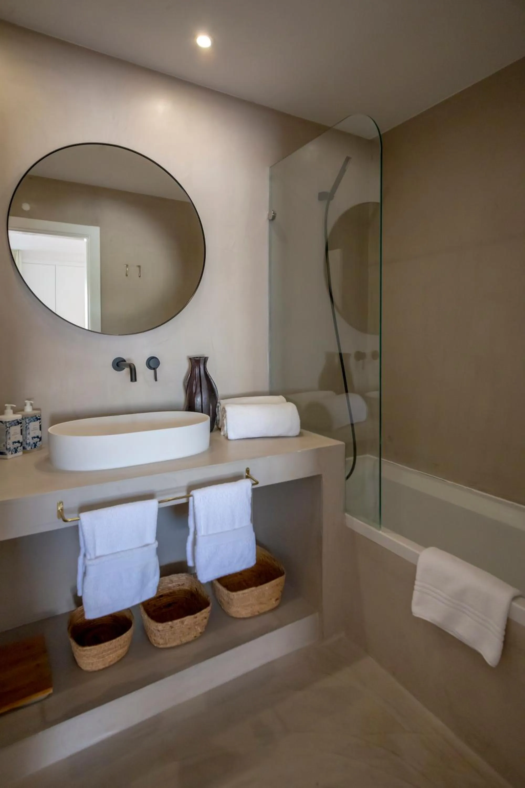 Bathroom in Villas d'Água Beachfront Resort