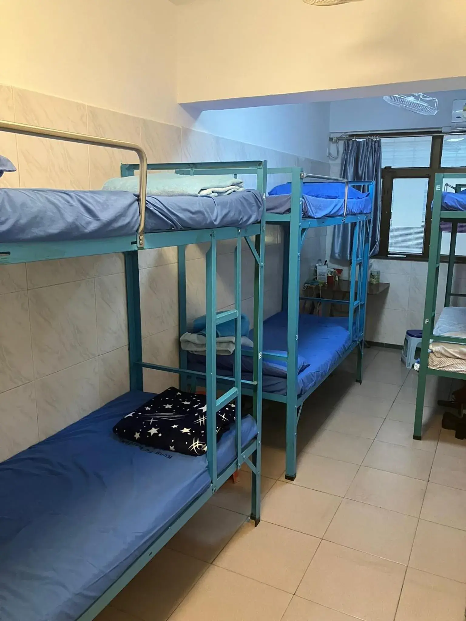 Bed in 6-Bed Female Dormitory Room in Kung-fu Hostel 功夫旅舍 Bed in 6-Bed Female Dormitory Room in Kung-fu Hostel 功夫旅舍