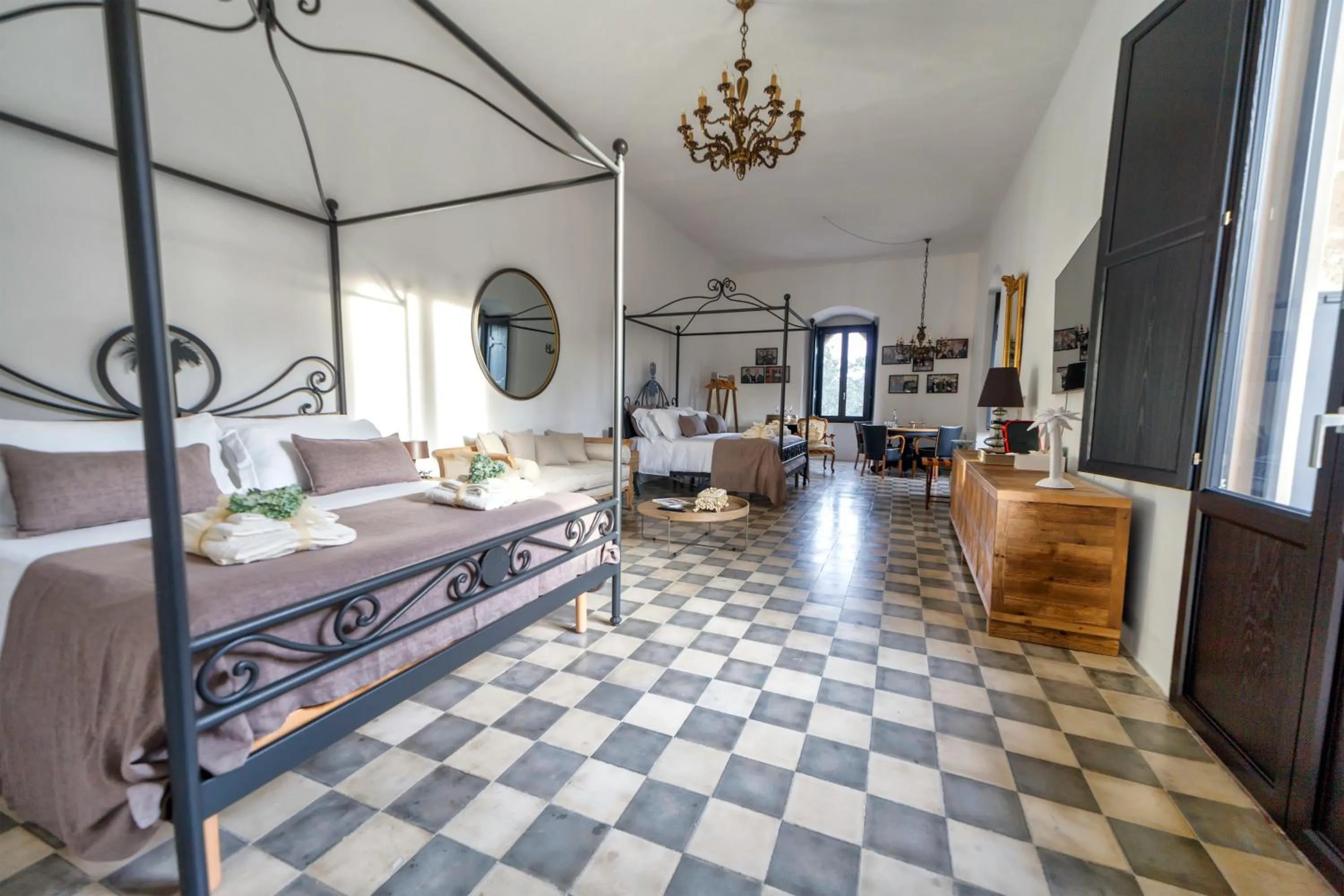 Bed in Villa Neviera Wine Resort & Spa by Cantine Due Palme