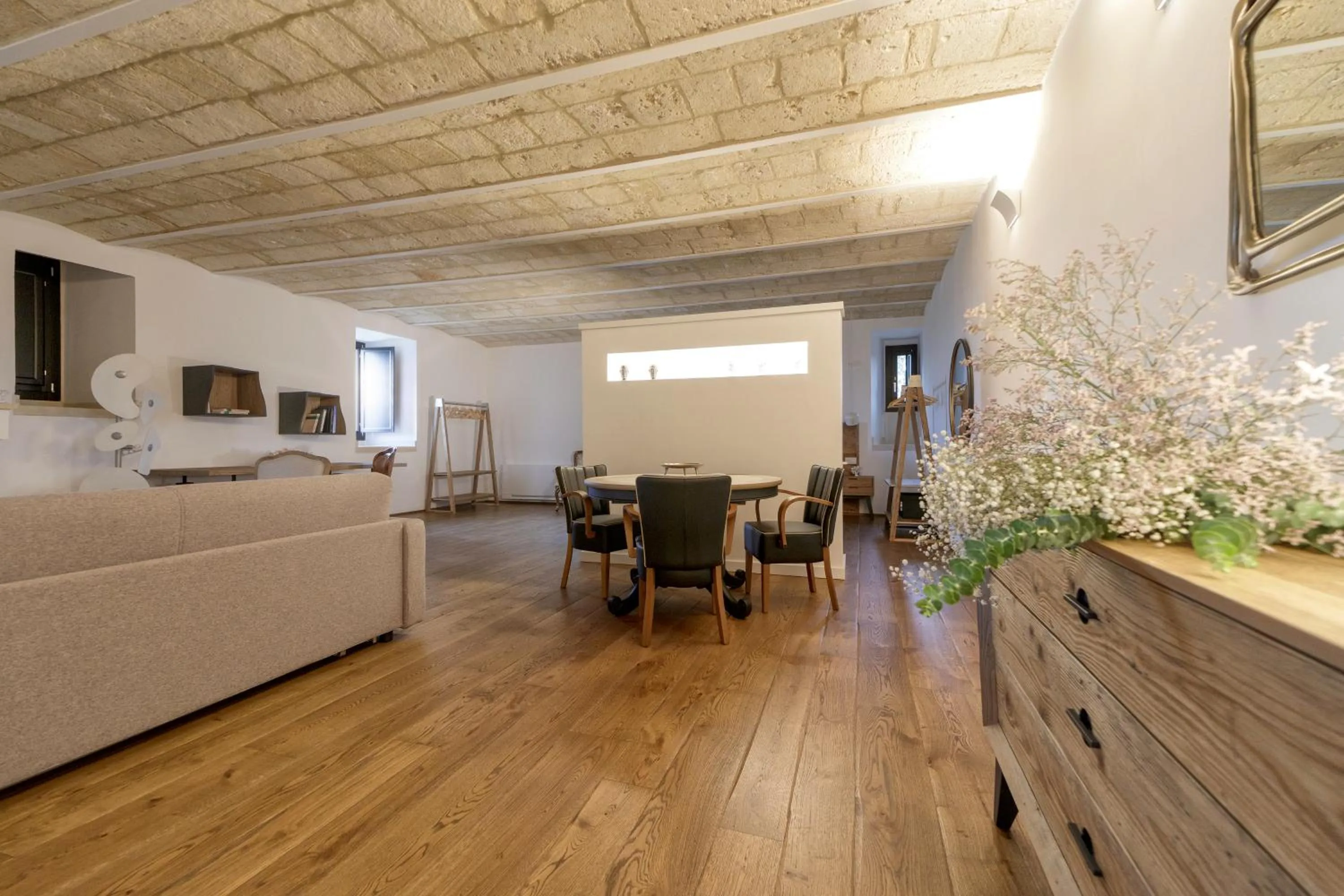 TV and multimedia in Villa Neviera Wine Resort & Spa by Cantine Due Palme