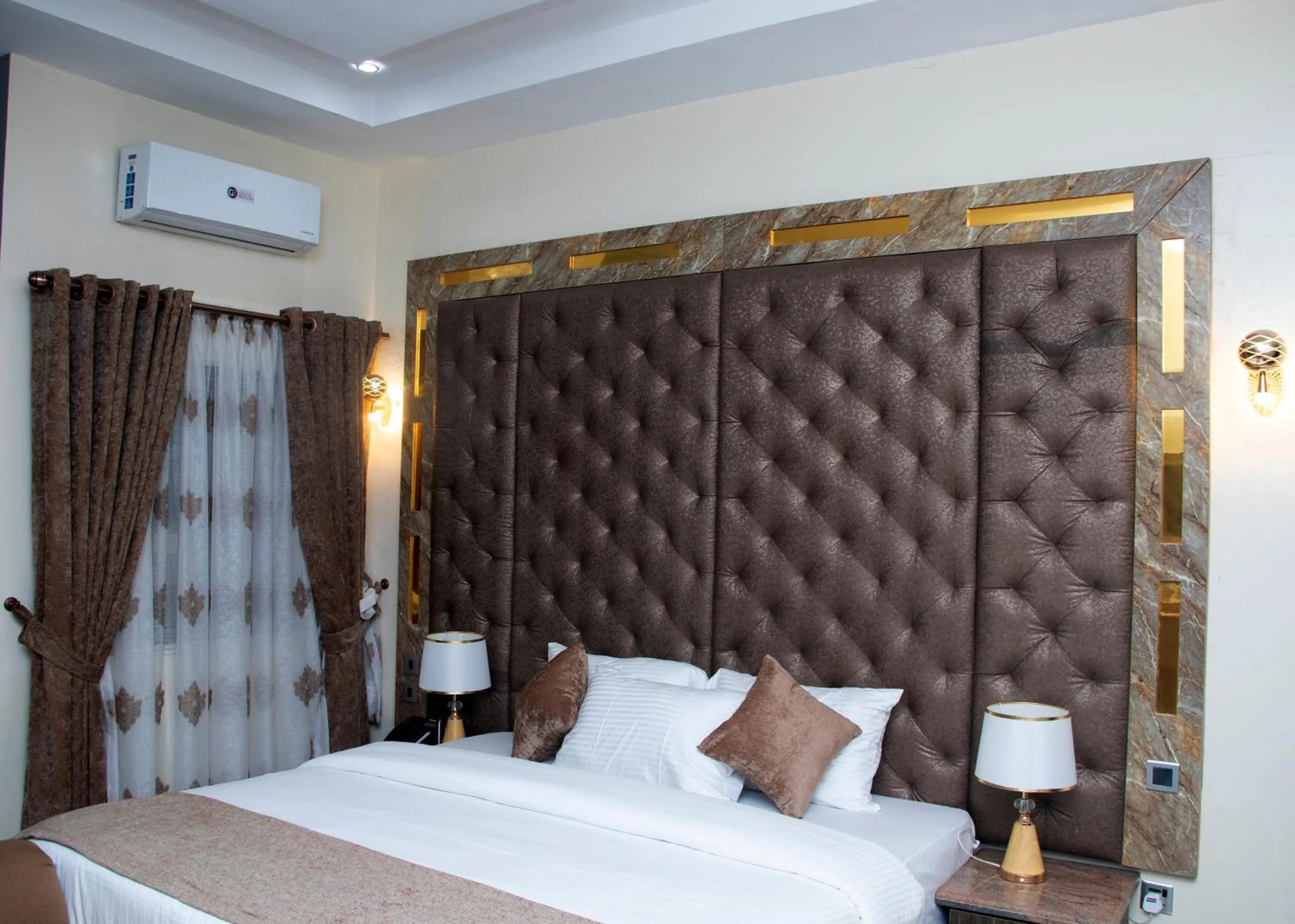 Bedroom, Bed in Grand Bohabs Hotel