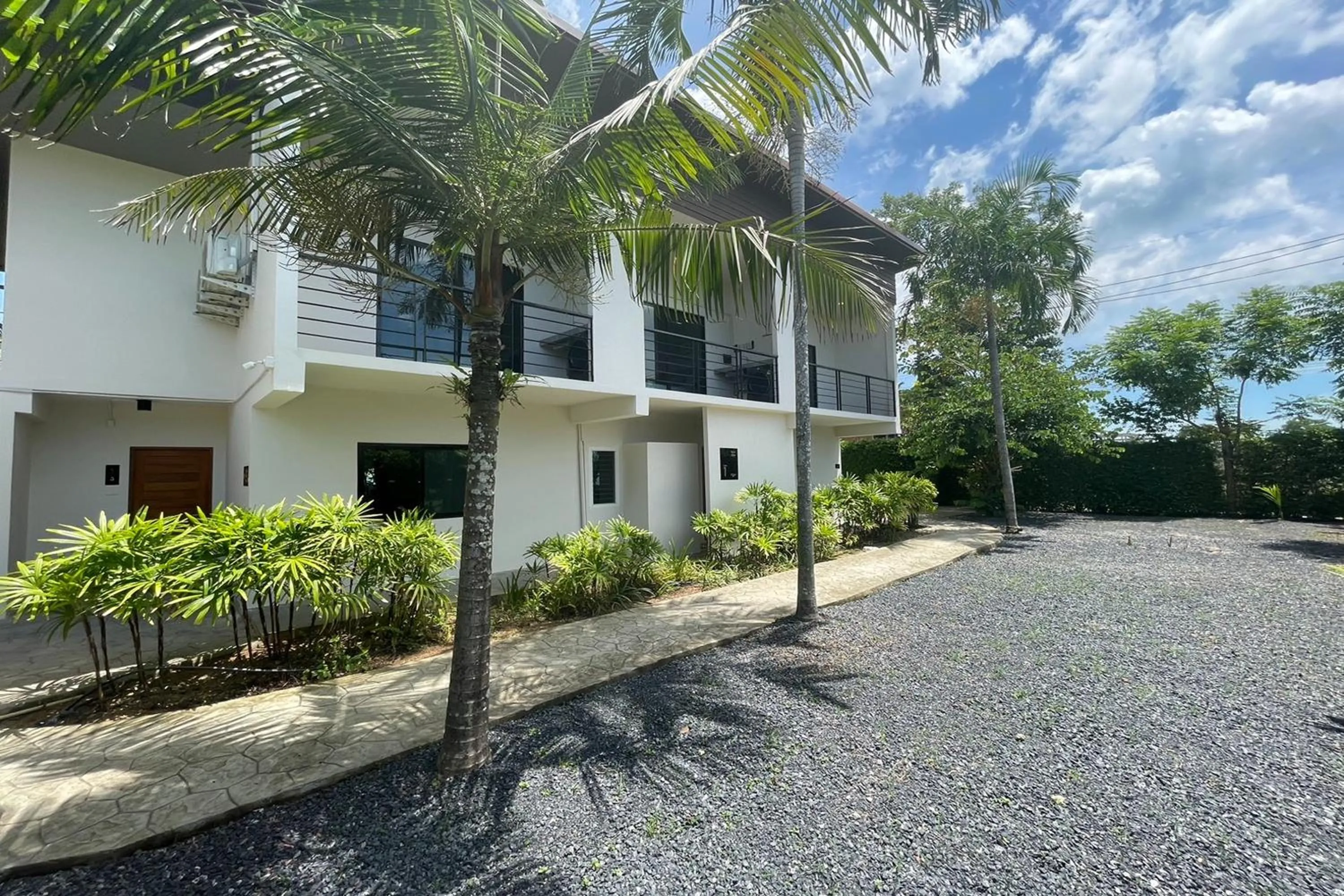 Property building in Alisse Stay Phuket Layan