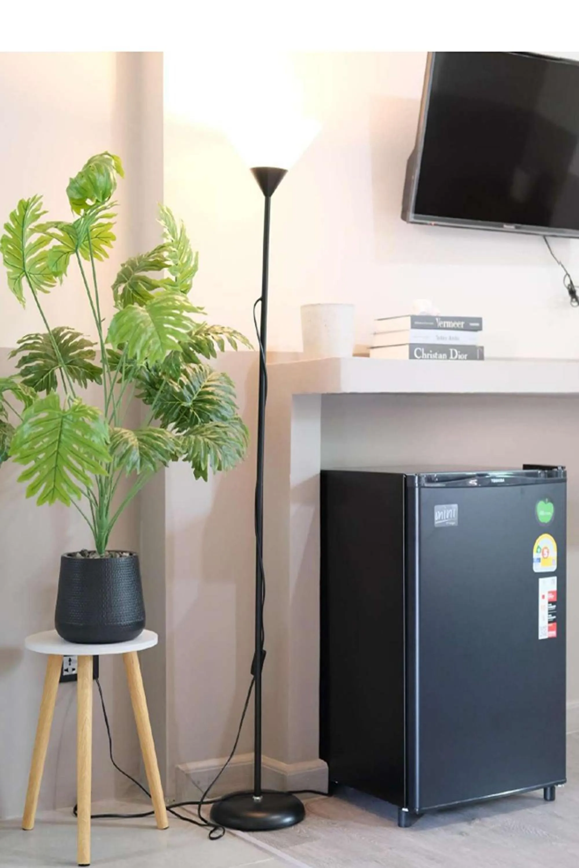 TV and multimedia in Alisse Stay Phuket Layan