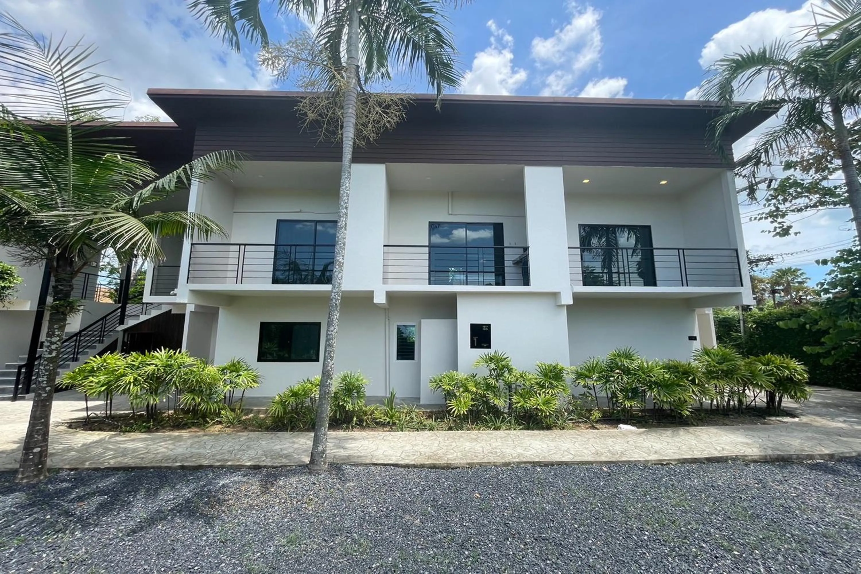 Property building in Alisse Stay Phuket Layan