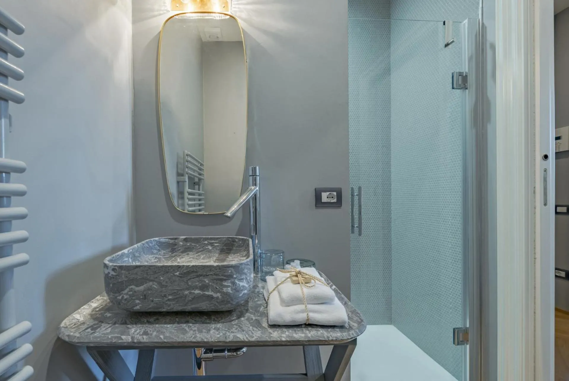 Bathroom in Apartments Florence-Repubblica Exclusive