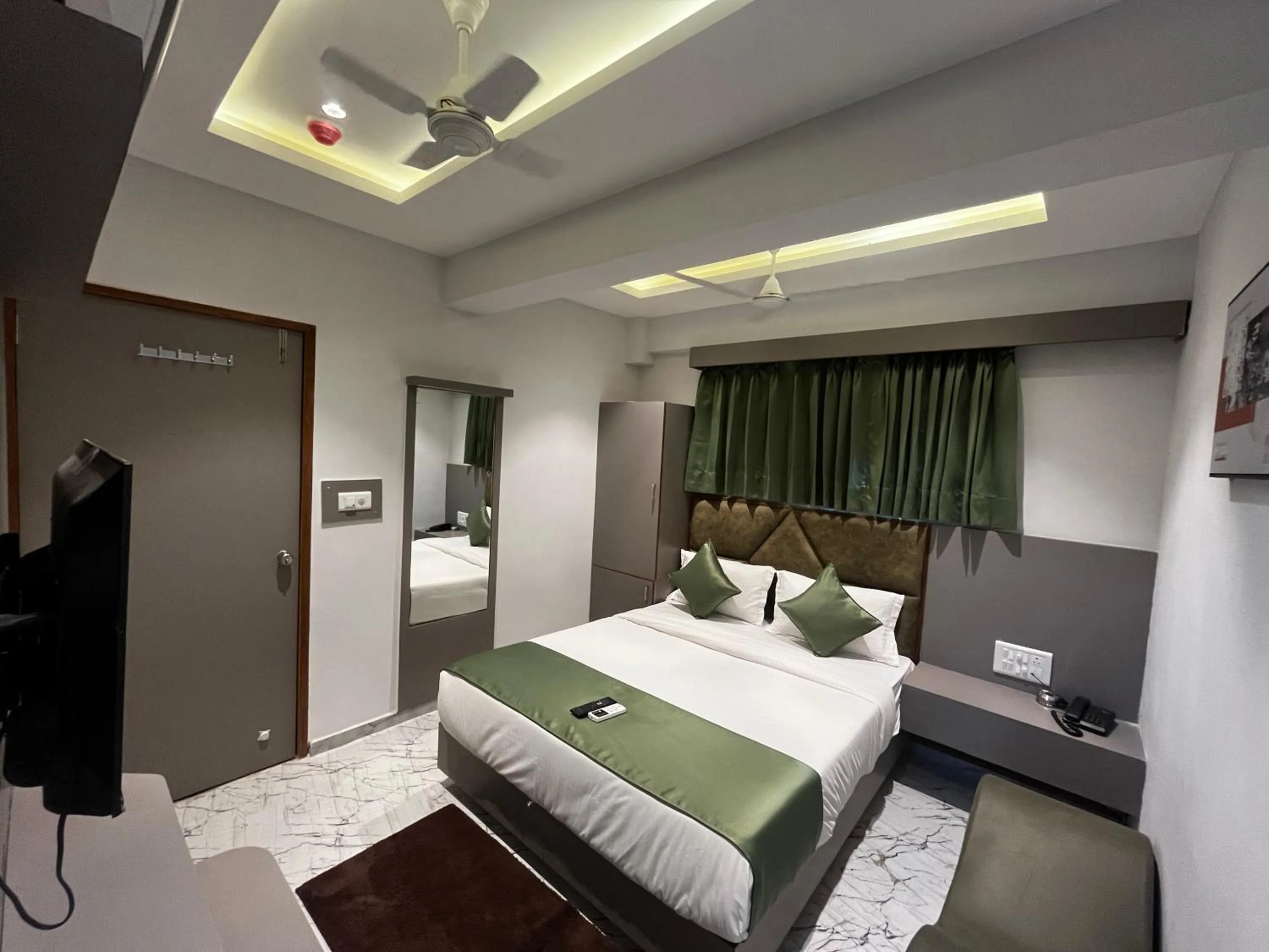 TV and multimedia, Bed in Hotel Privilon