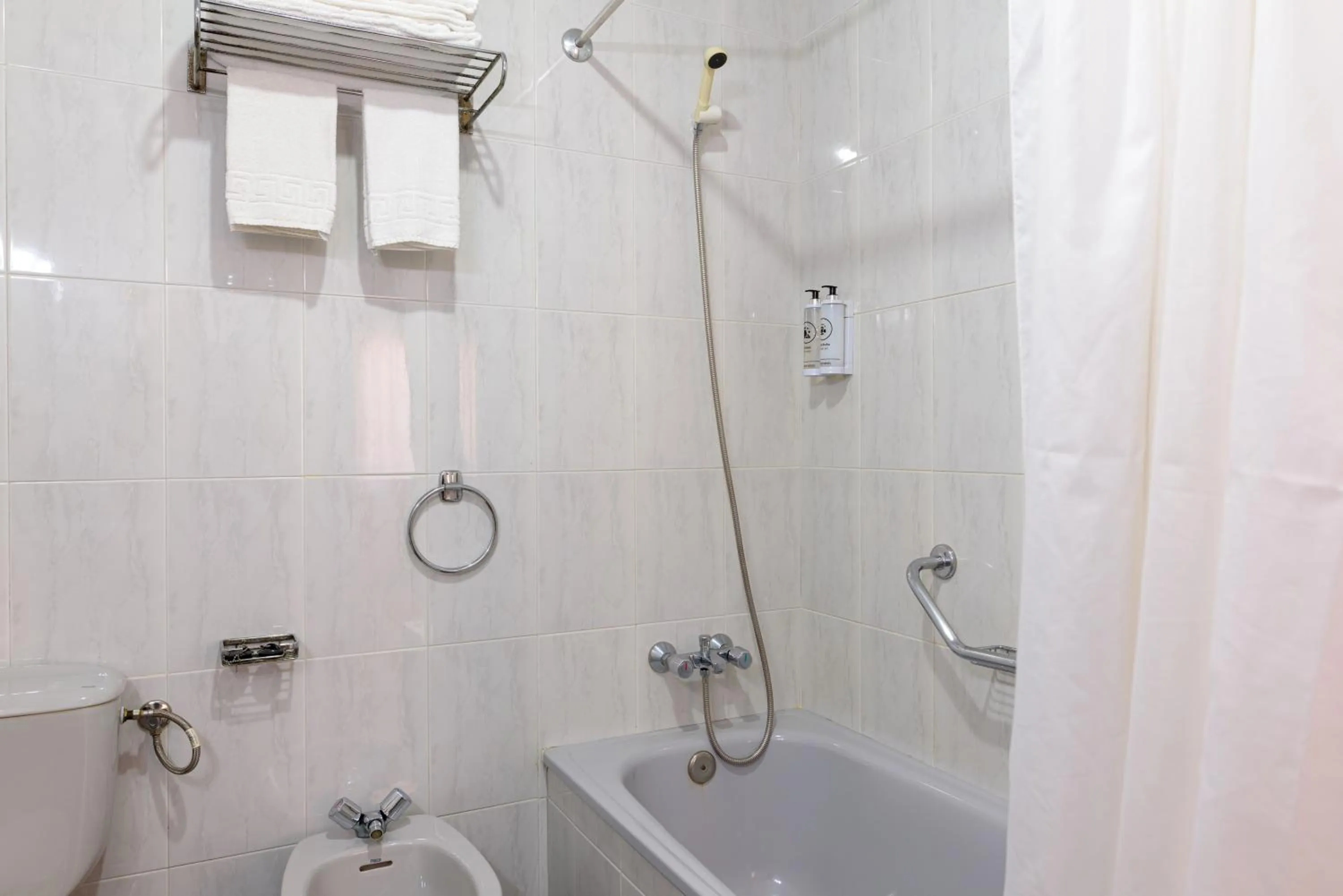 Bath in Hotel Alda Ribeira